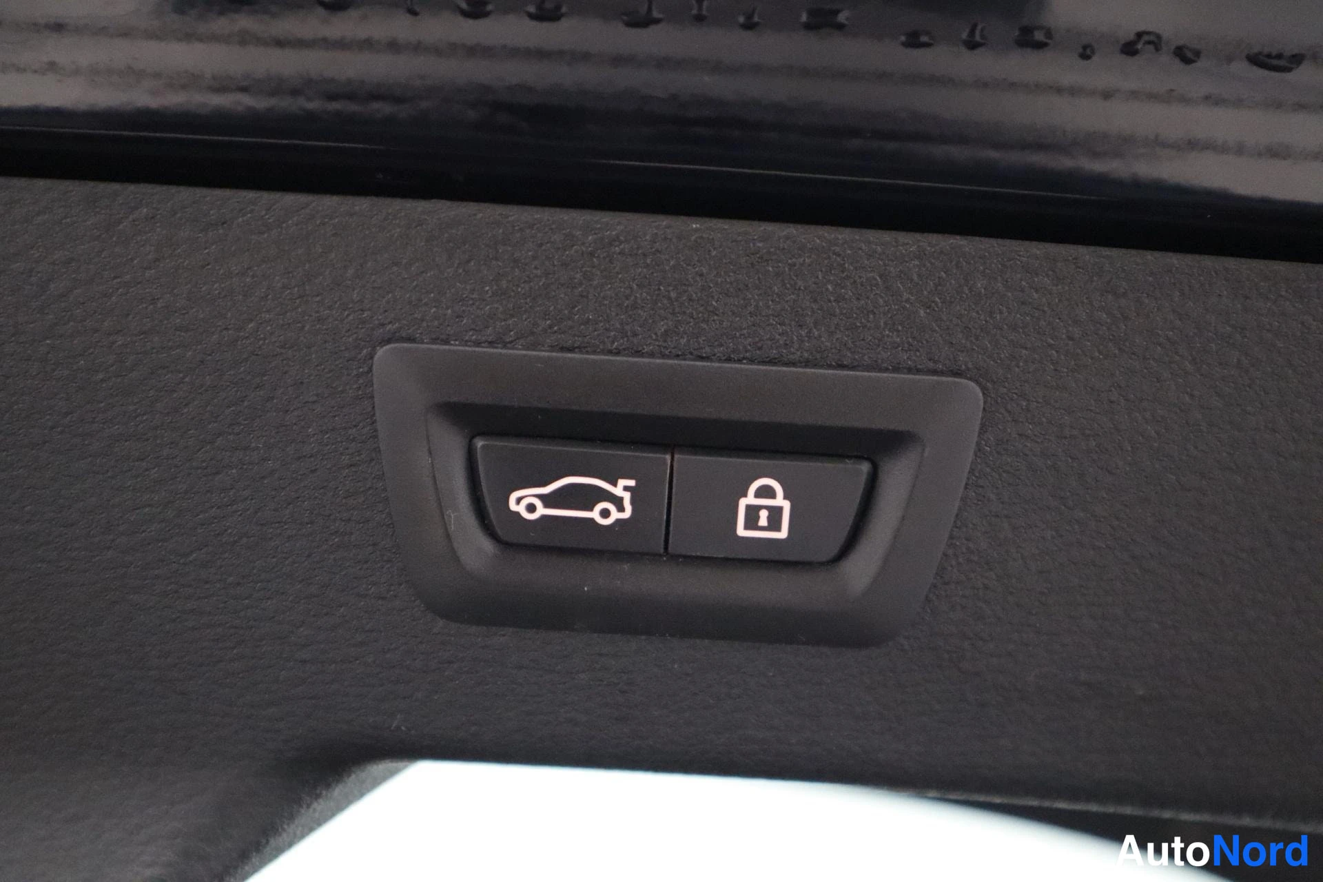 Musta BMW X6M 2015, kuva 18