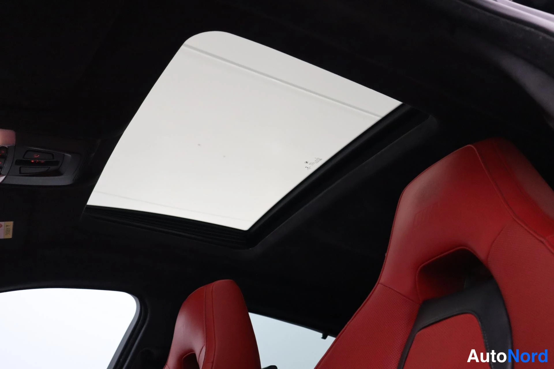 Musta BMW X6M 2015, takaa, kuva 10