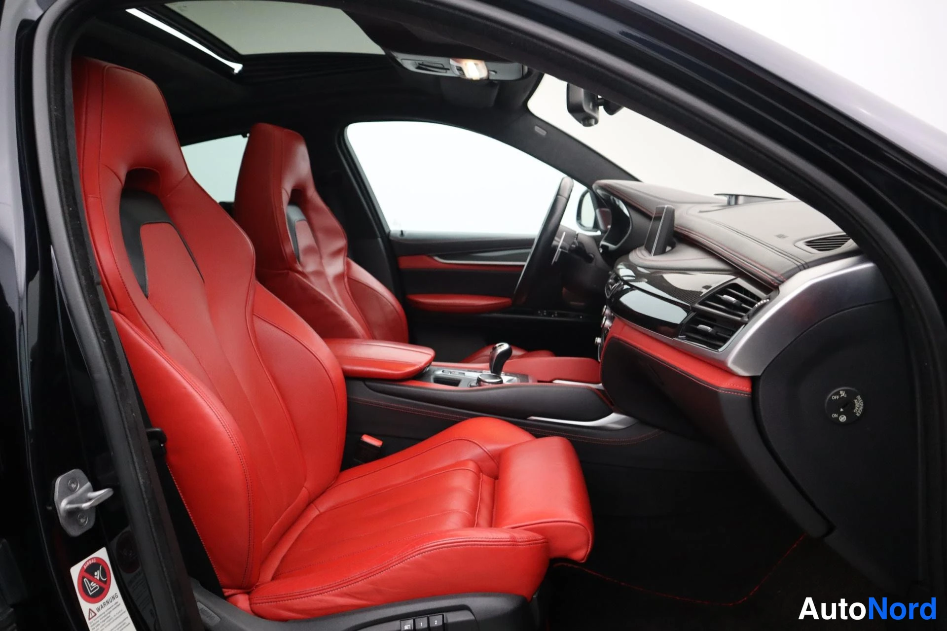 Musta BMW X6M 2015, kuva 26