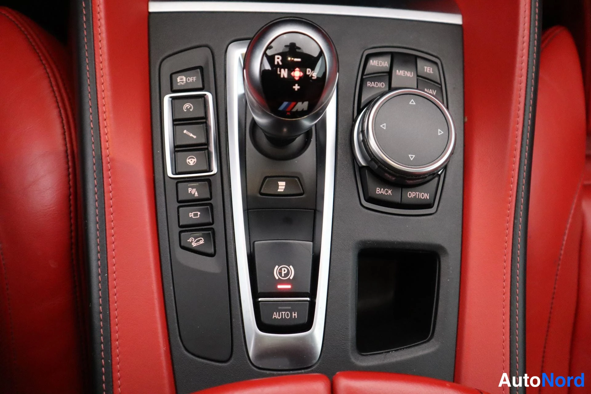Musta BMW X6M 2015, kuva 36
