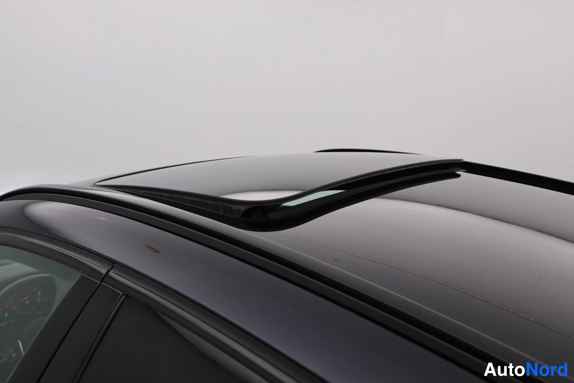 Musta BMW X6M 2015, kuva 15