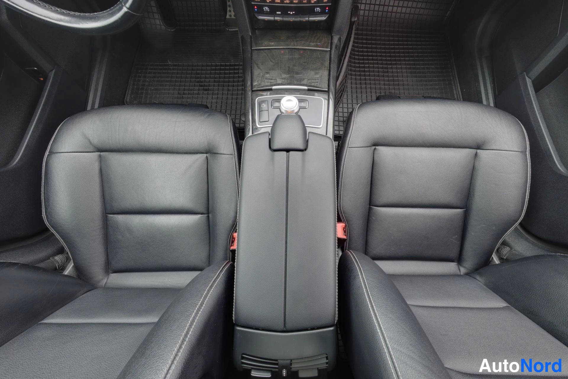 Brown Mercedes-Benz E 2009, photo 15