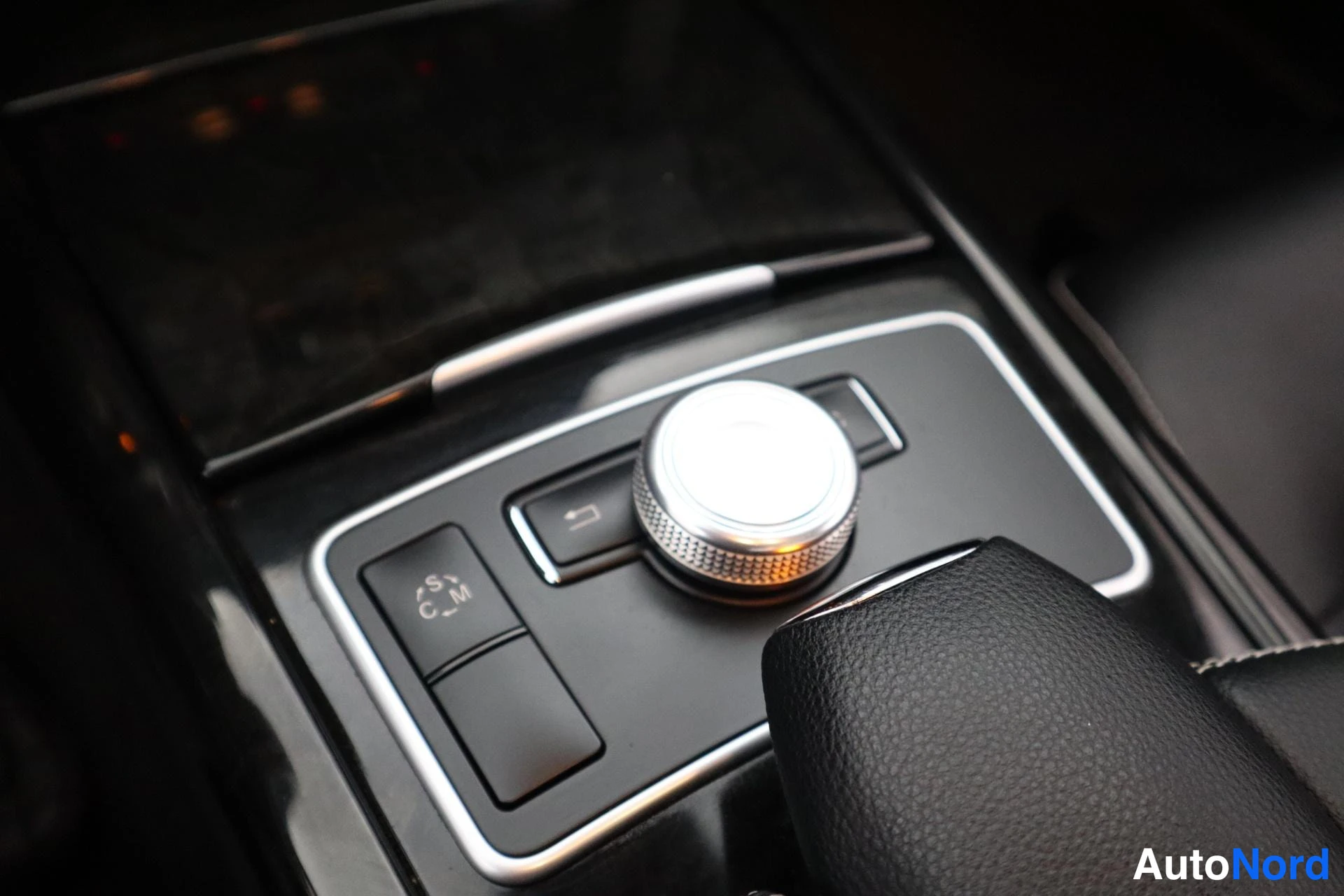 Brown Mercedes-Benz E 2009, photo 32