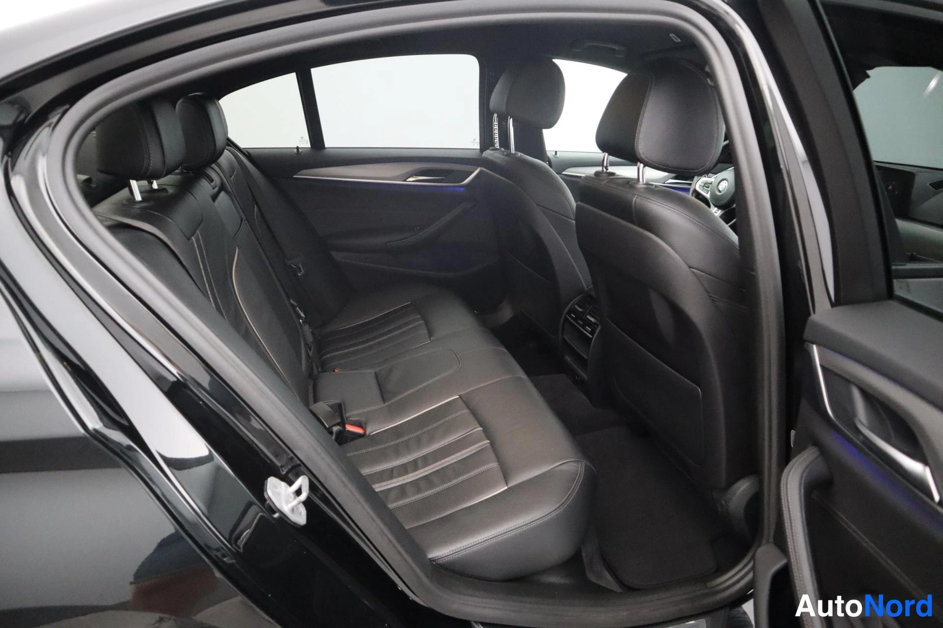 Musta BMW 530 2017, kuva 19