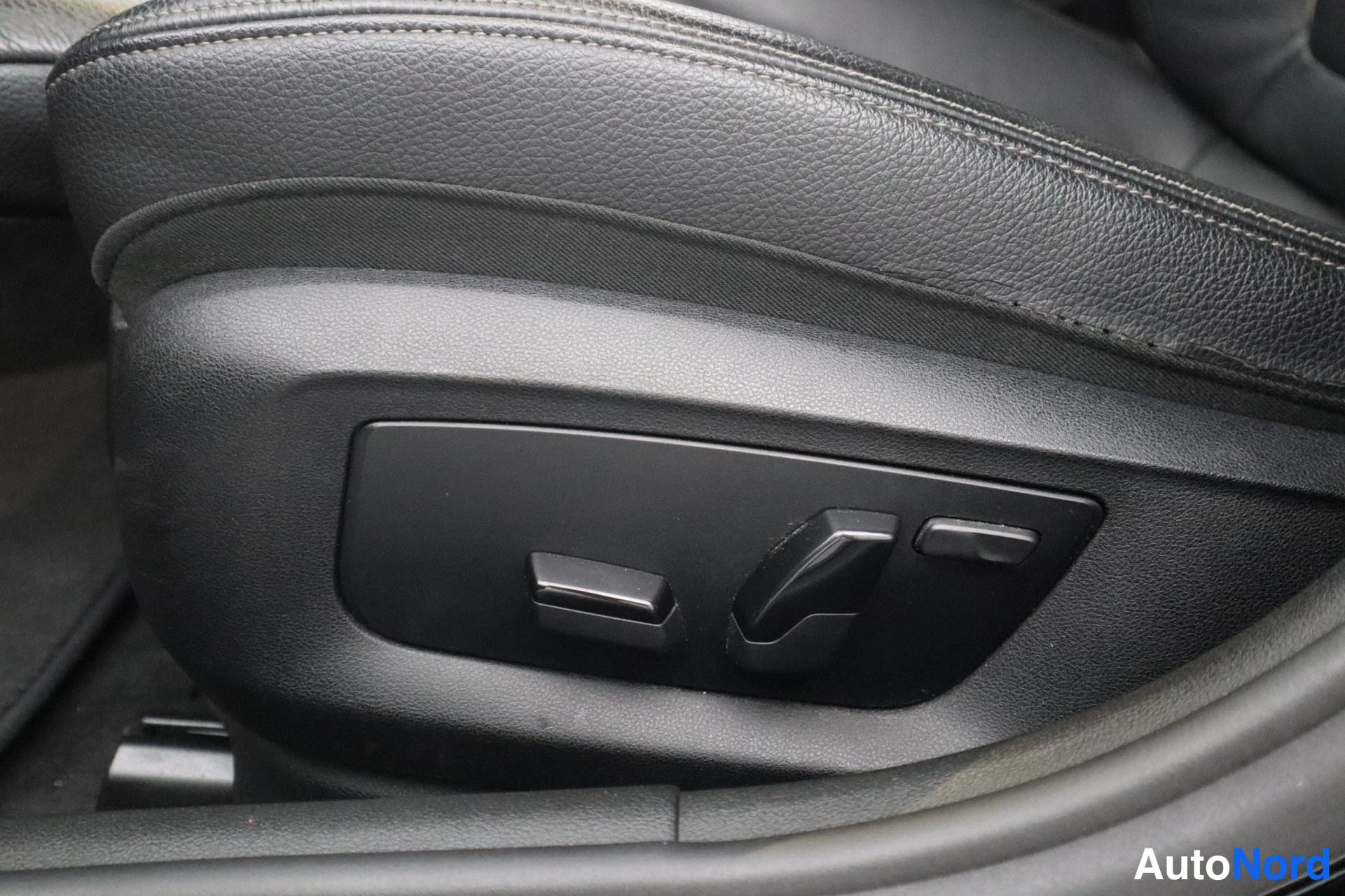 Musta BMW 530 2017, kuva 37