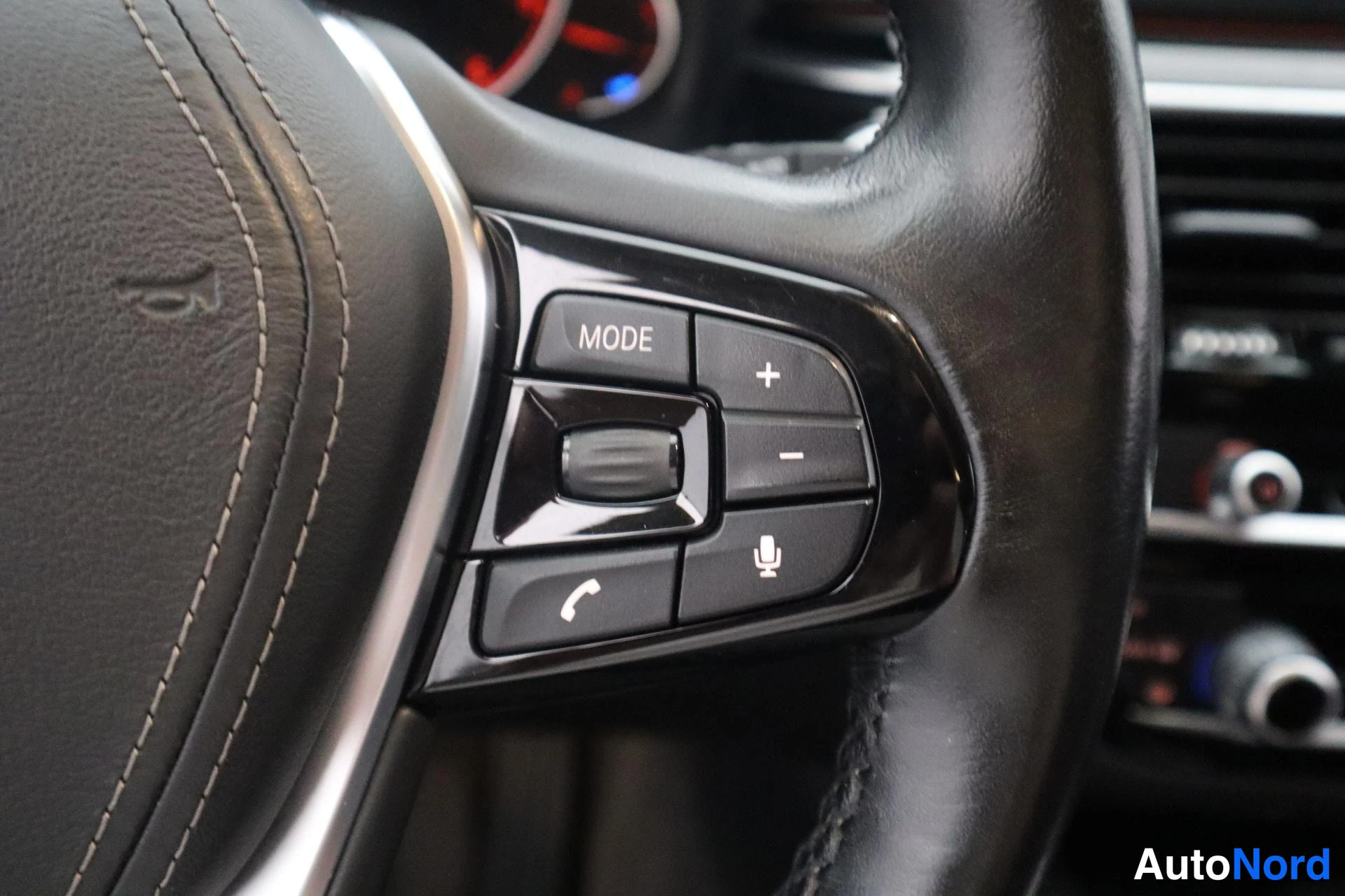 Sininen BMW 520d xDrive 2018, kuva 19