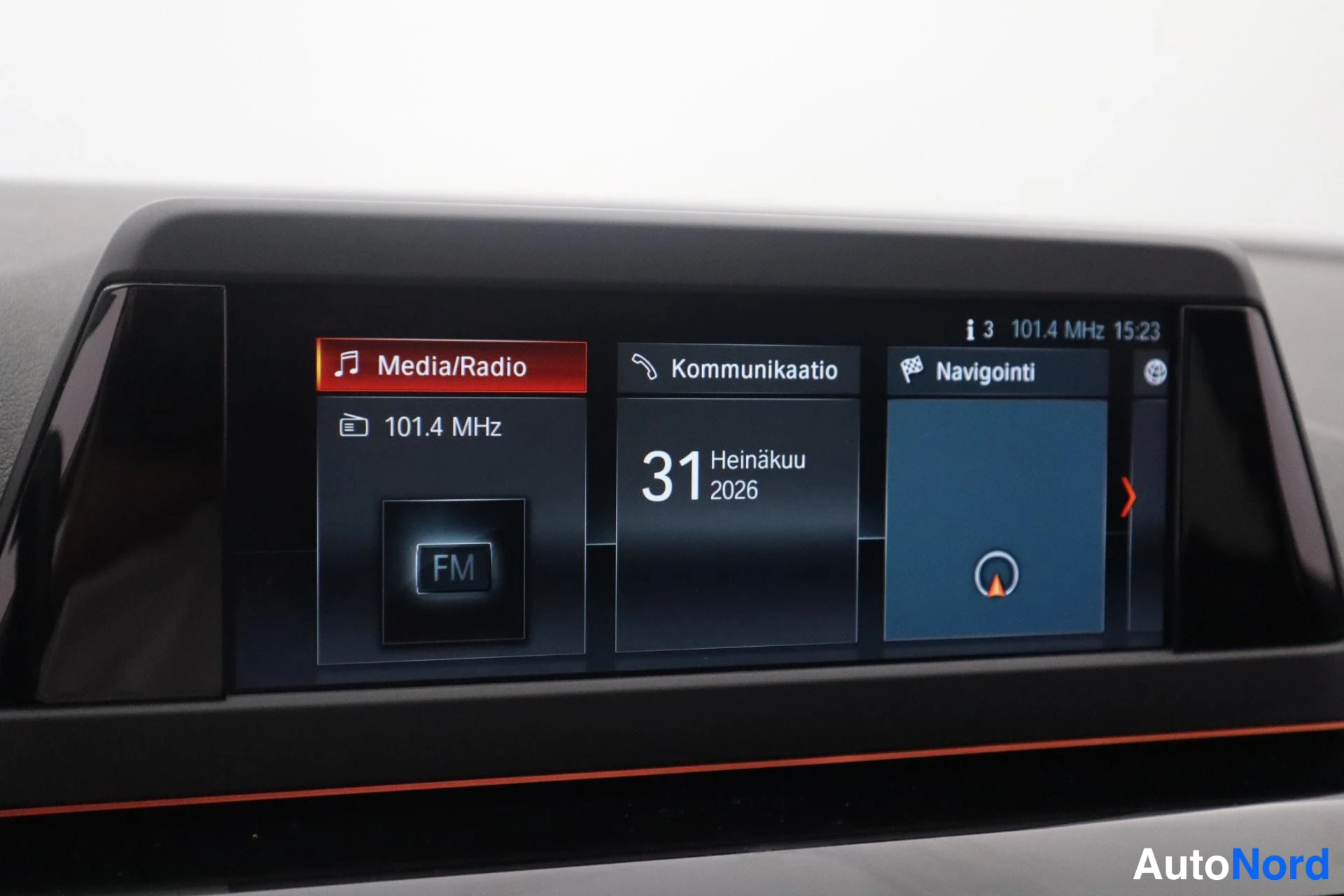 Sininen BMW 520d xDrive 2018, kuva 28