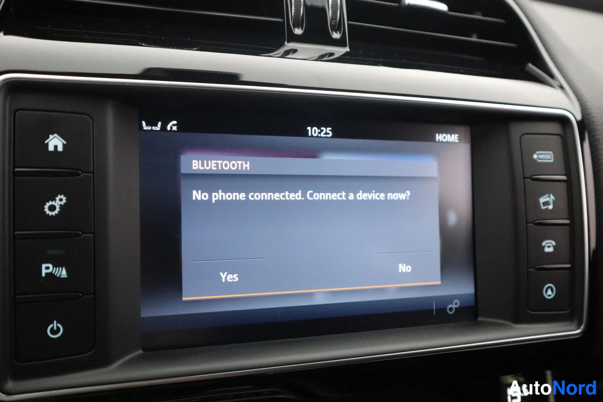 Musta Jaguar XE 2019, kuva 28