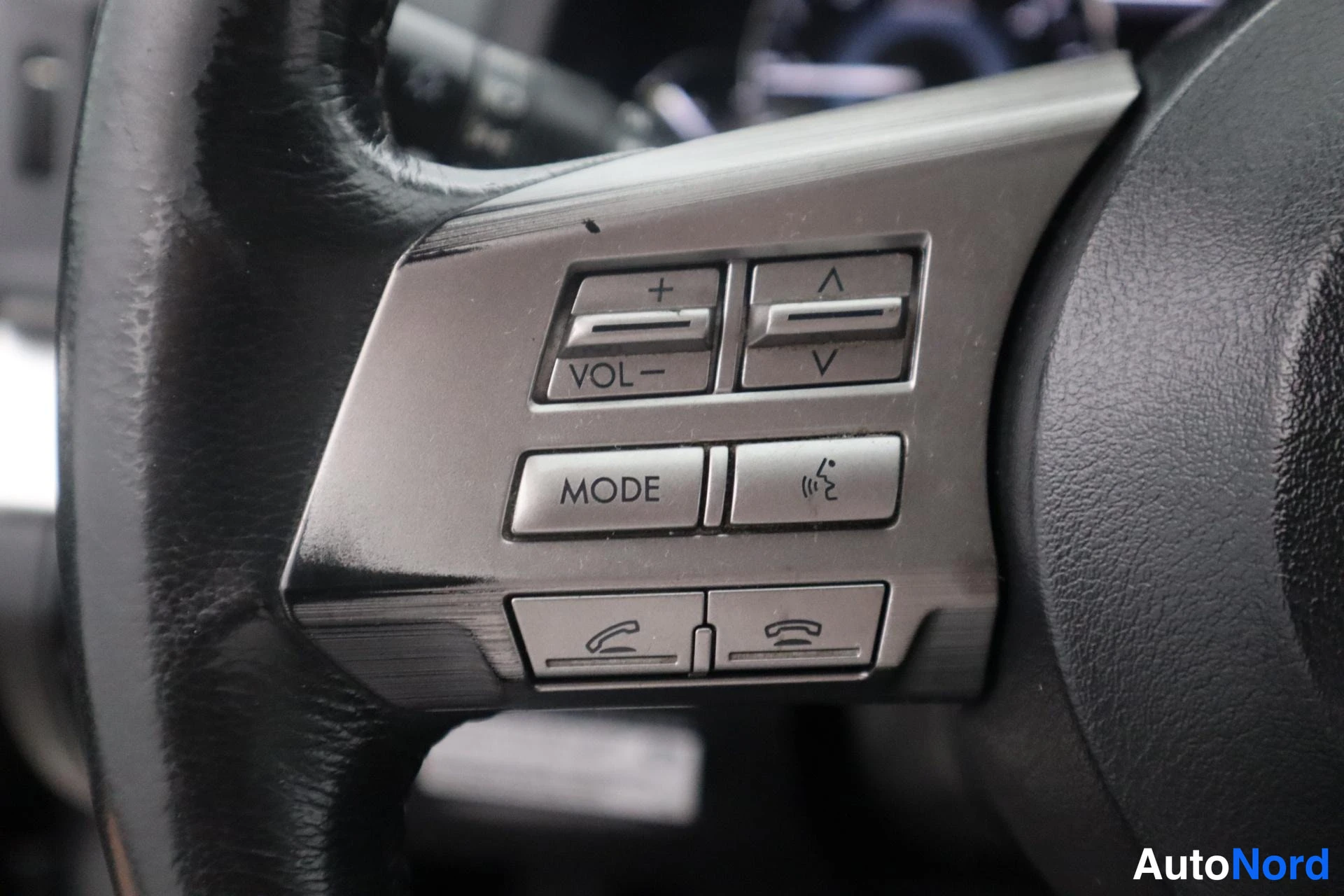 Harmaa Subaru Outback 2011, kuva 29