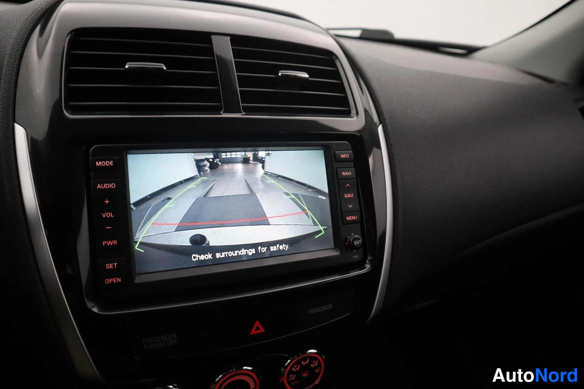 Ruskea Citroen C4 Aircross 2012, kuva 20