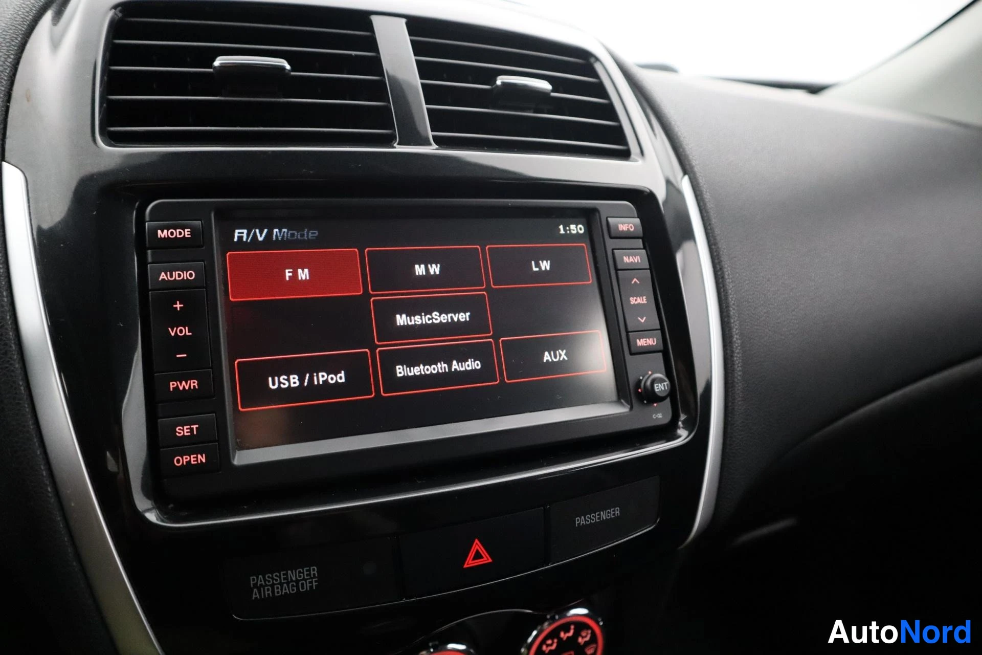 Ruskea Citroen C4 Aircross 2012, yksityiskohta, kuva 7