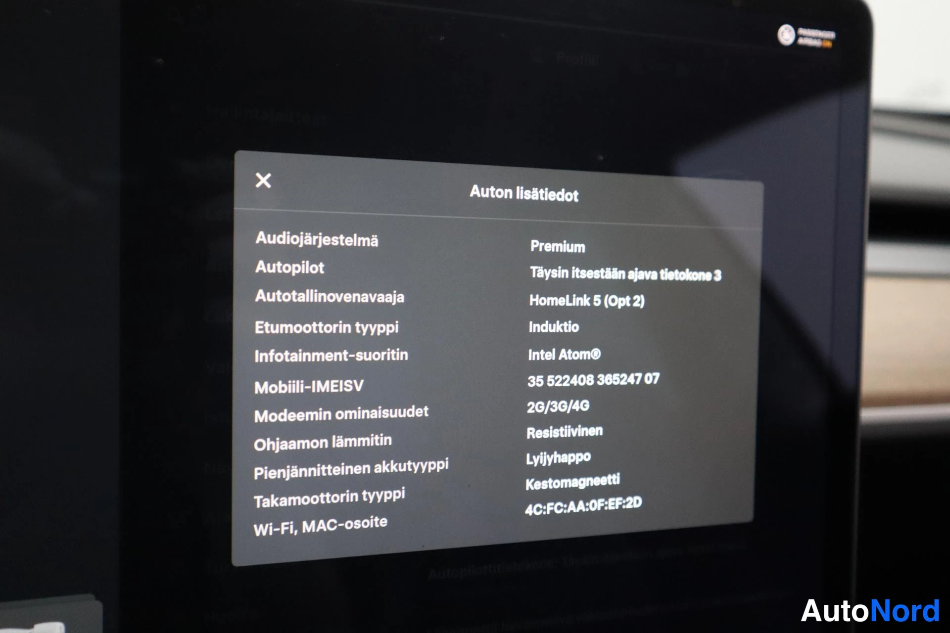 Harmaa Tesla Model 3 2019, kuva 25