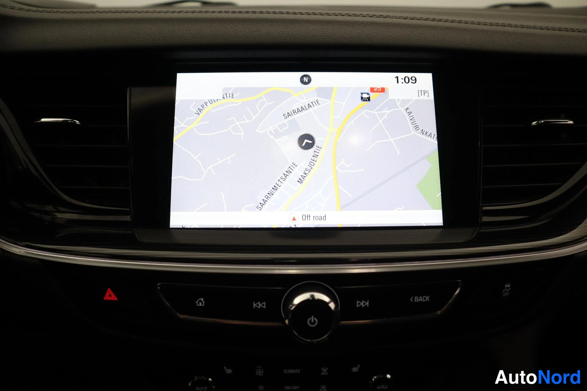 Musta Opel Insignia 2018, kuva 21