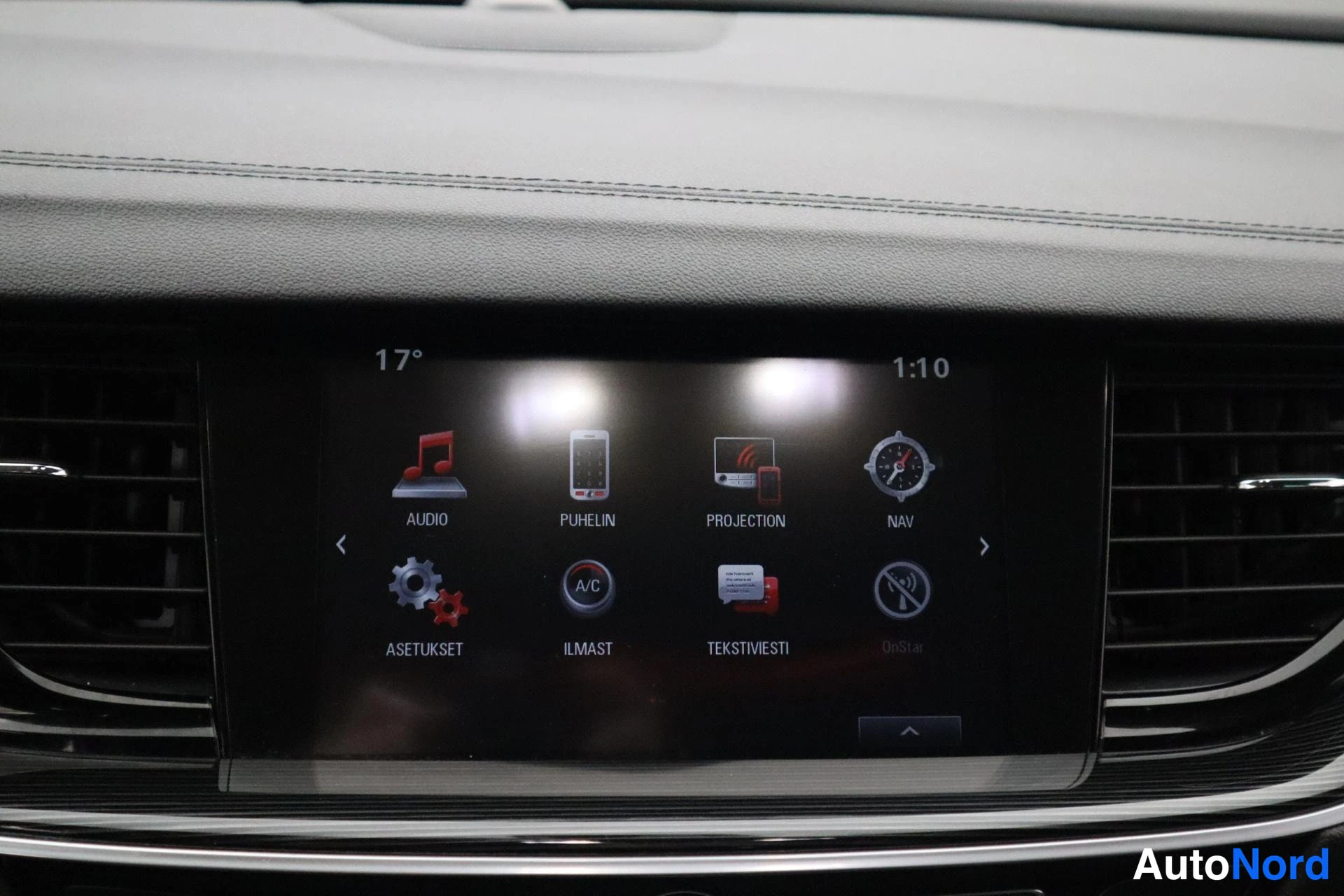 Musta Opel Insignia 2018, kuva 24
