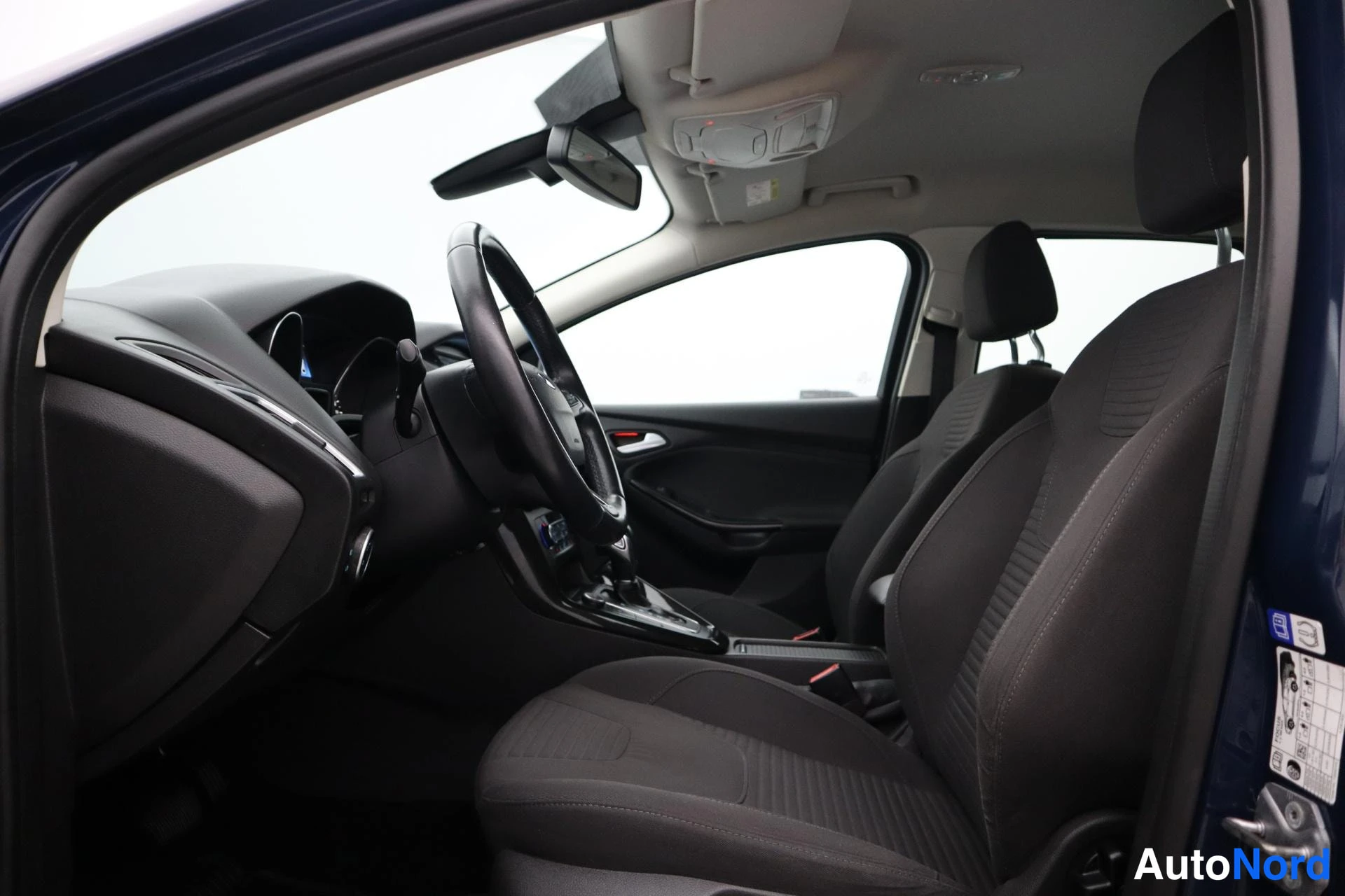 Sininen Ford Focus 2015, kuva 12