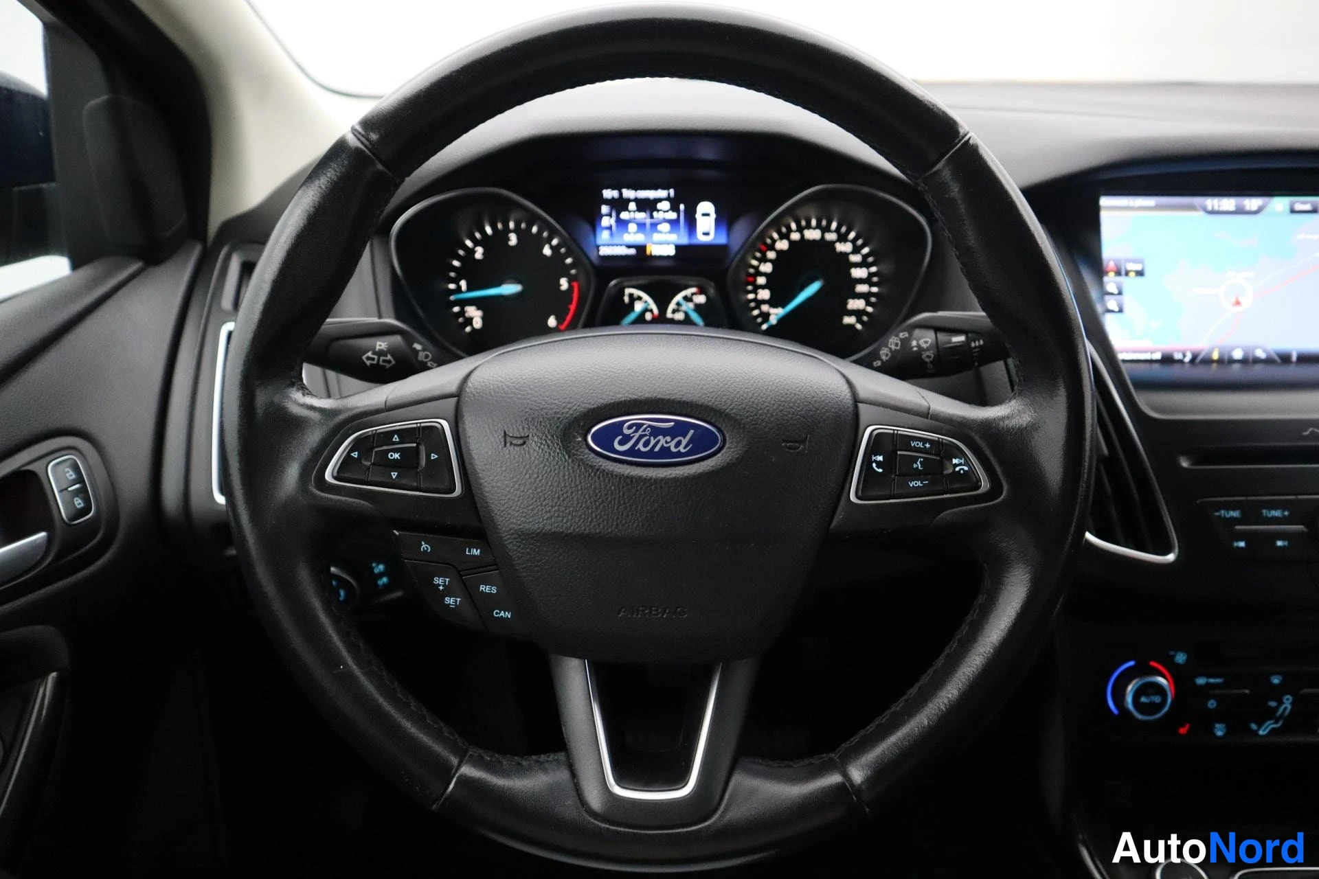 Sininen Ford Focus 2015, kuva 15