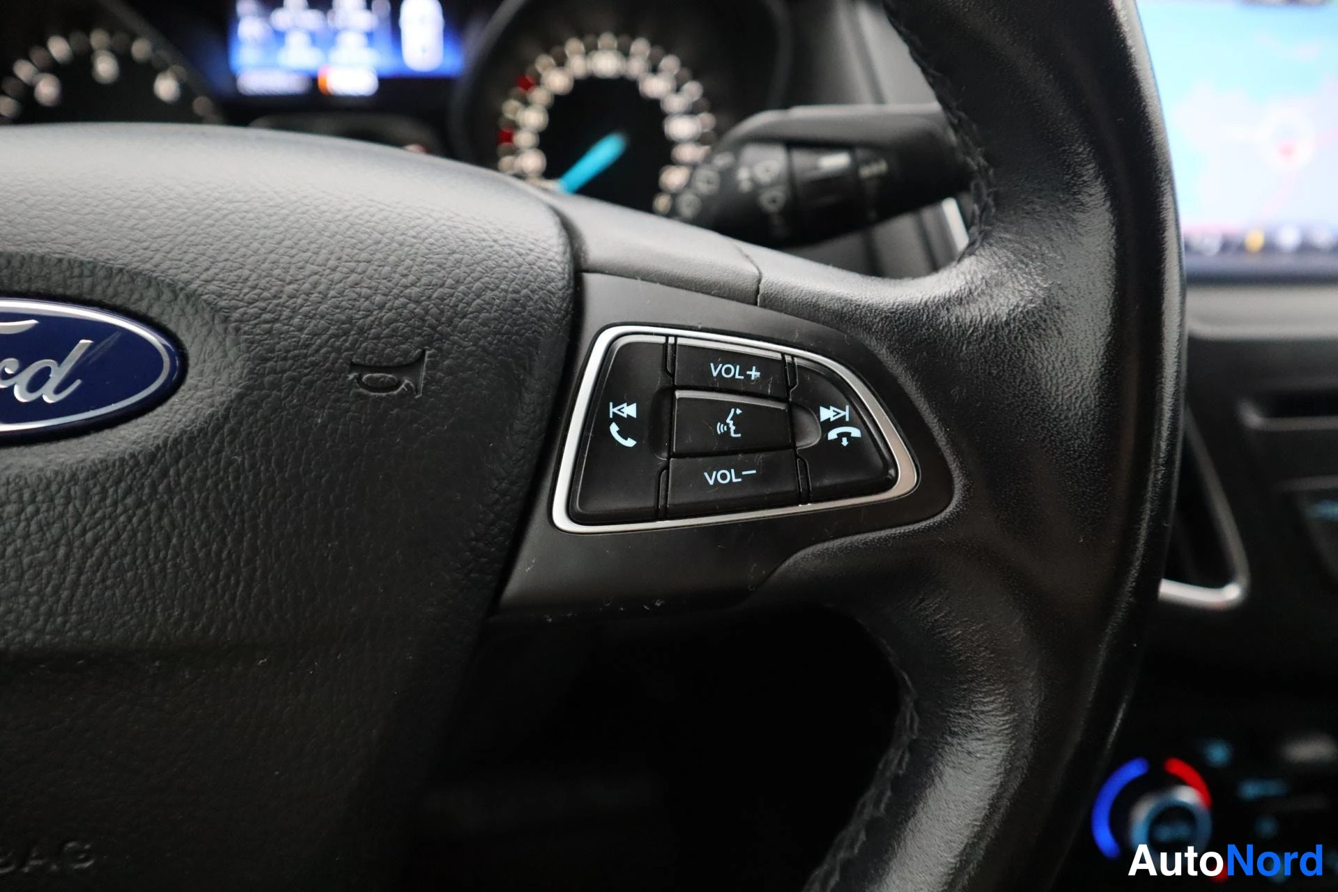 Sininen Ford Focus 2015, kuva 17