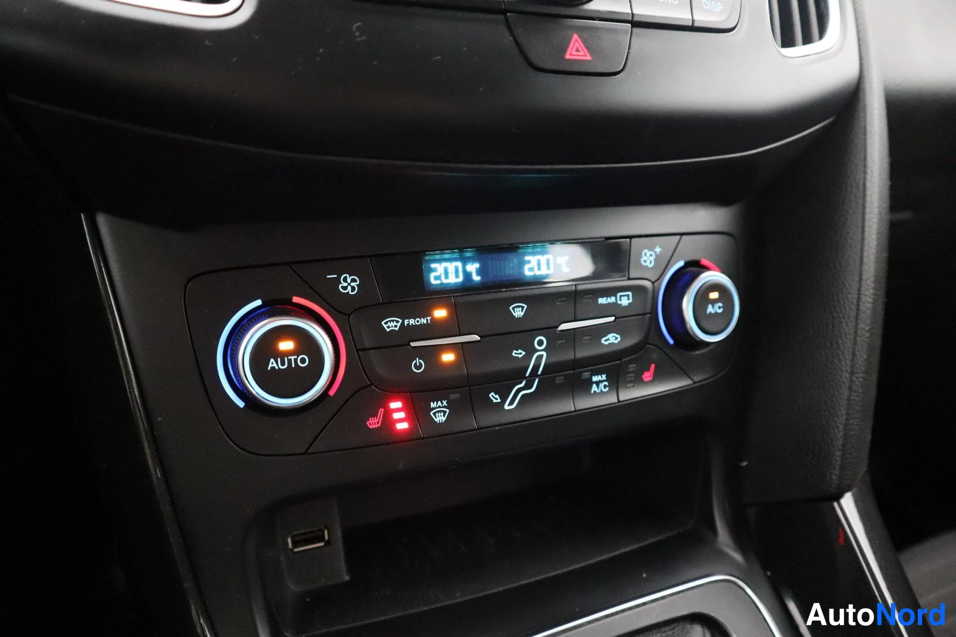 Sininen Ford Focus 2015, kuva 25
