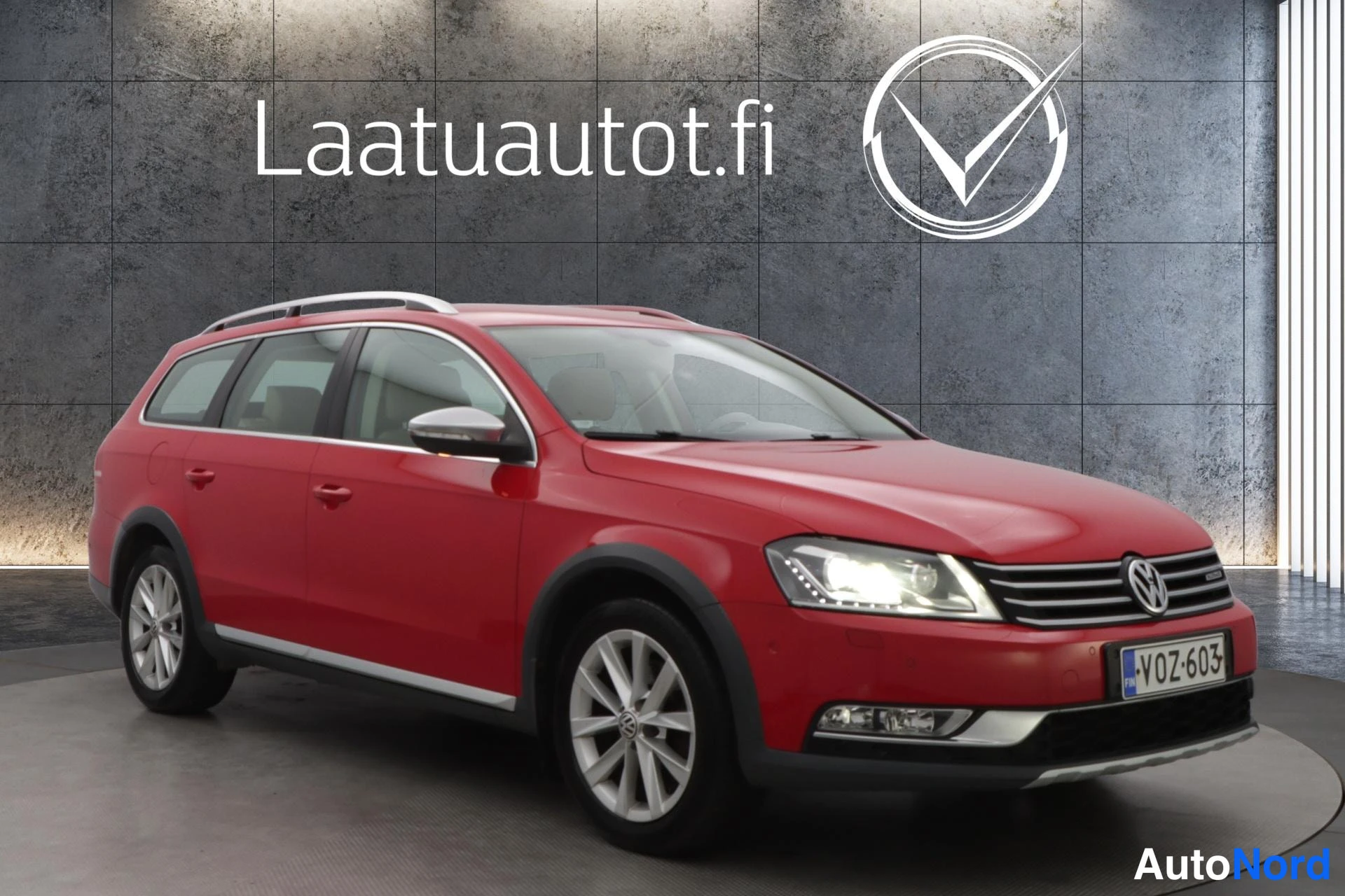 Punainen Volkswagen Passat 2013, etuviisto, keula oikealle, kuva 4