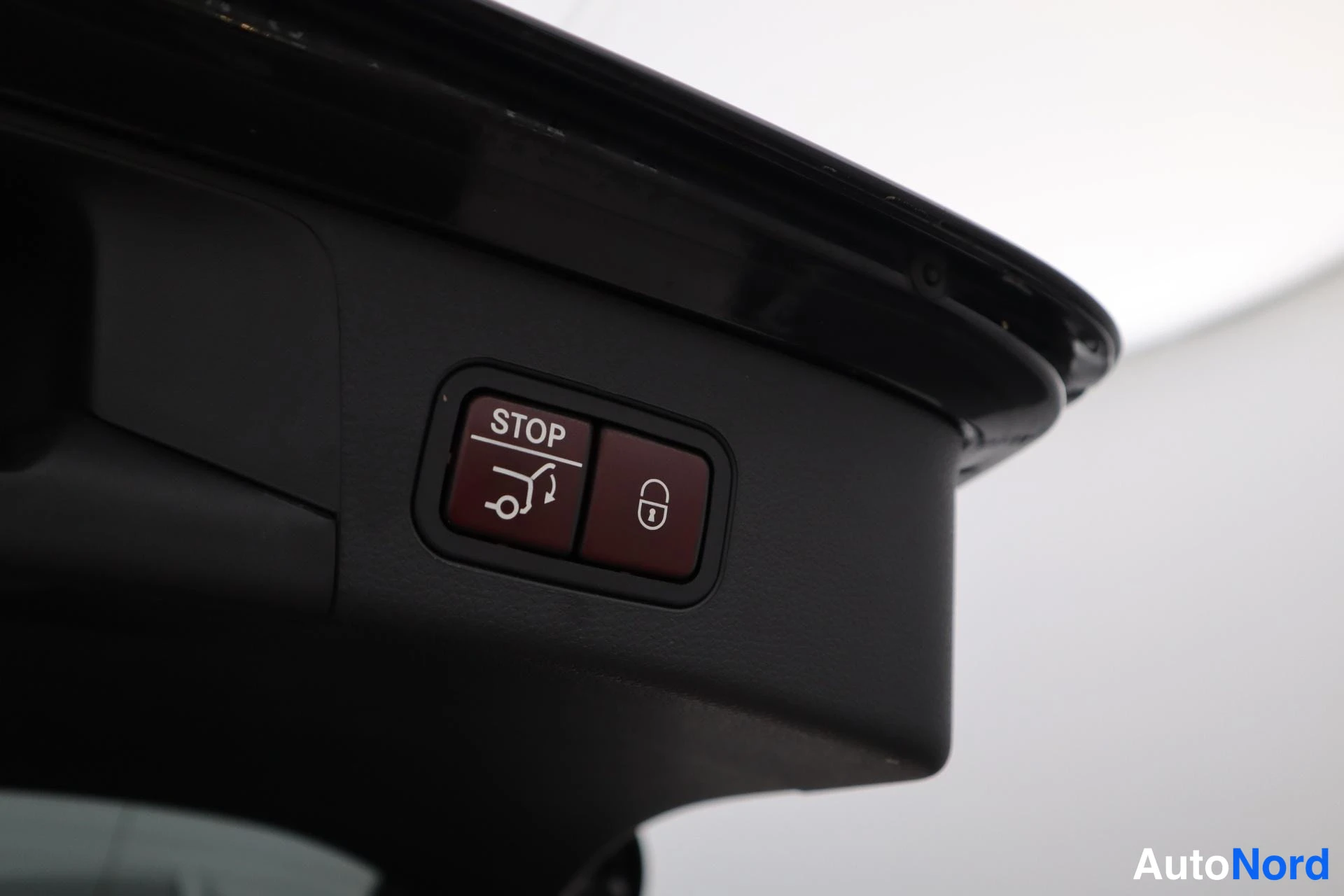 Musta Mercedes-Benz C 43 2017, kuva 14