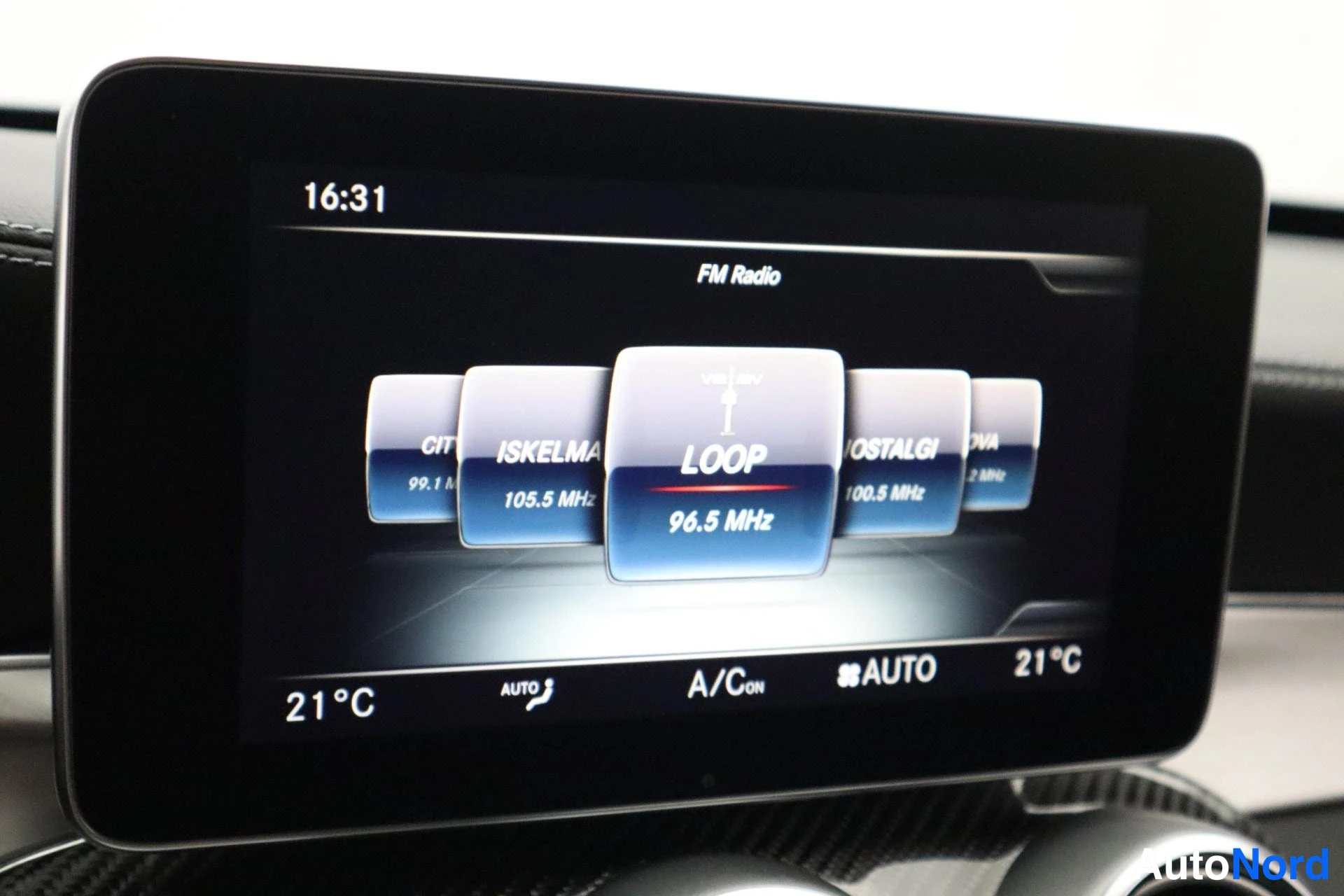 Musta Mercedes-Benz C 43 2017, kuva 29