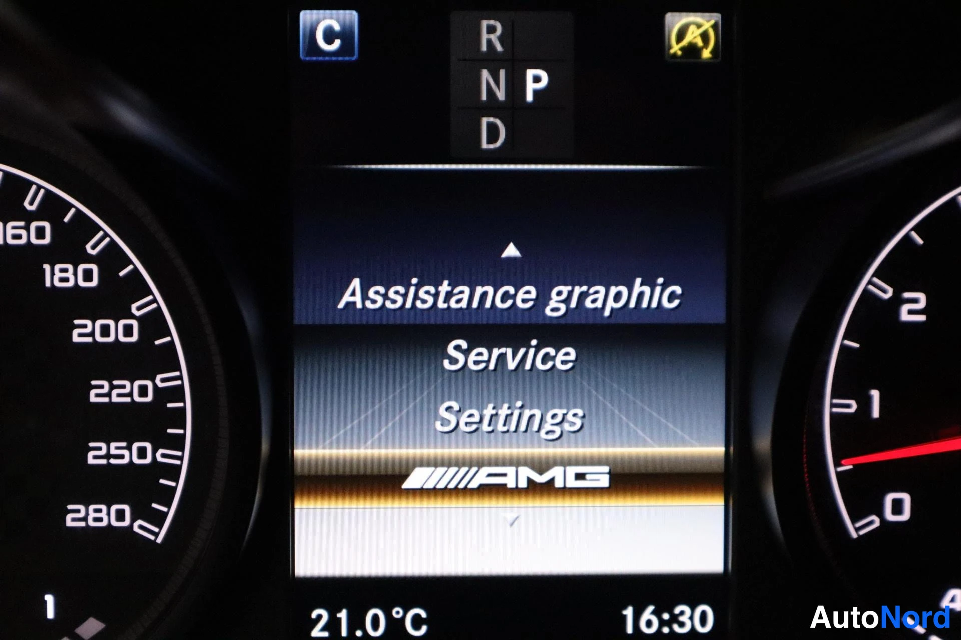 Musta Mercedes-Benz C 43 2017, kuva 34