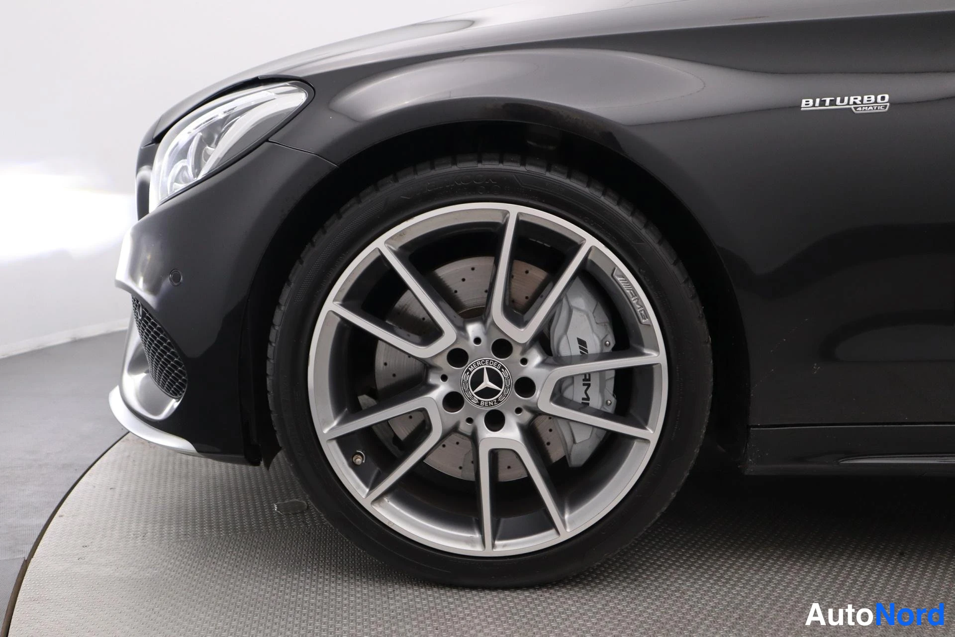 Musta Mercedes-Benz C 43 2017, kuva 11