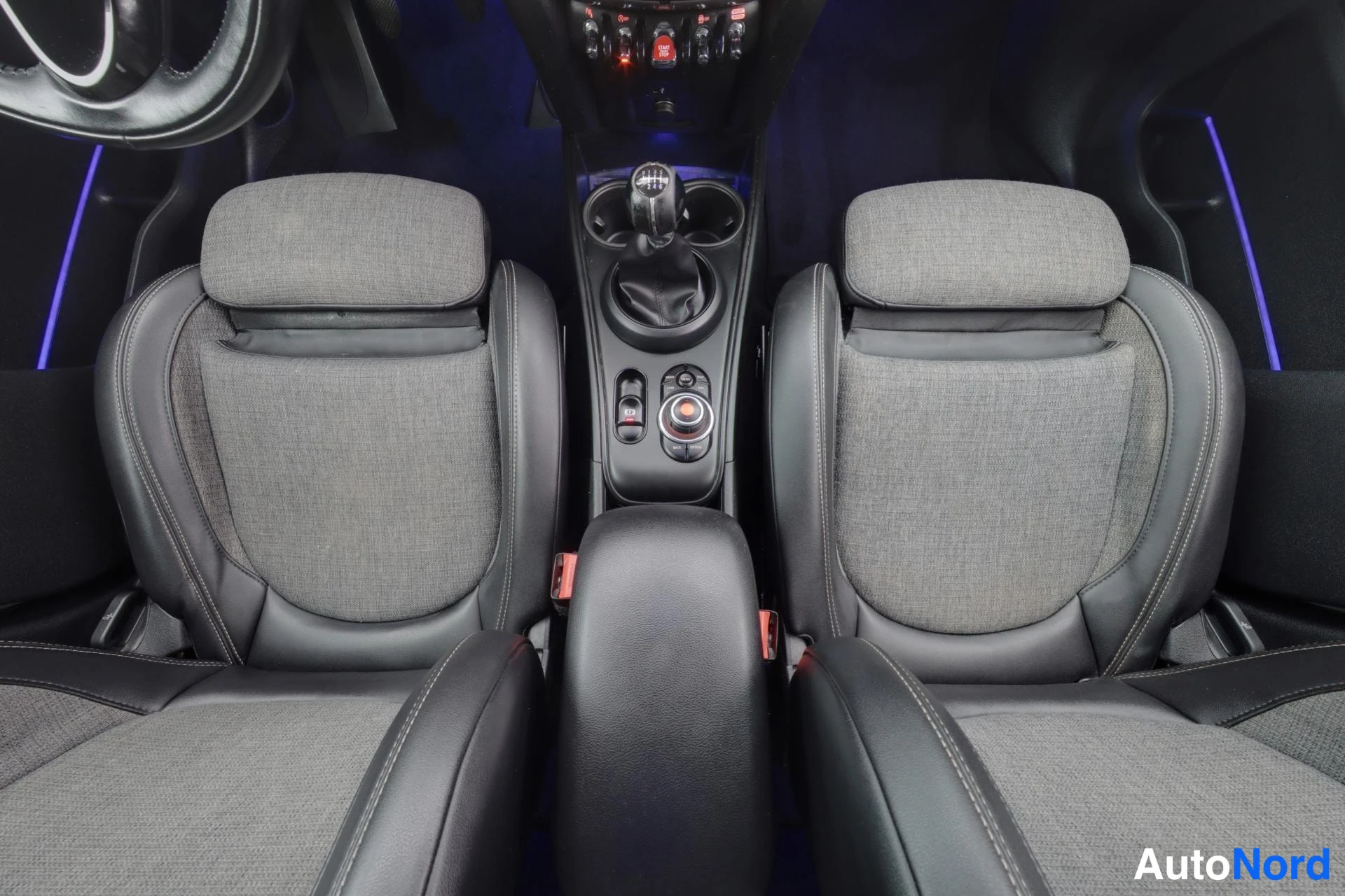 Harmaa Mini Countryman 2019, kuva 22