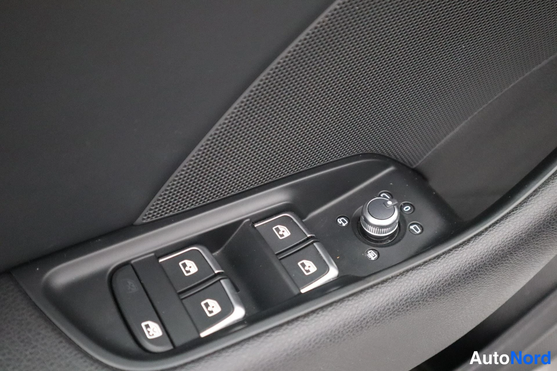 Valkoinen Audi S3 2017, kuva 39