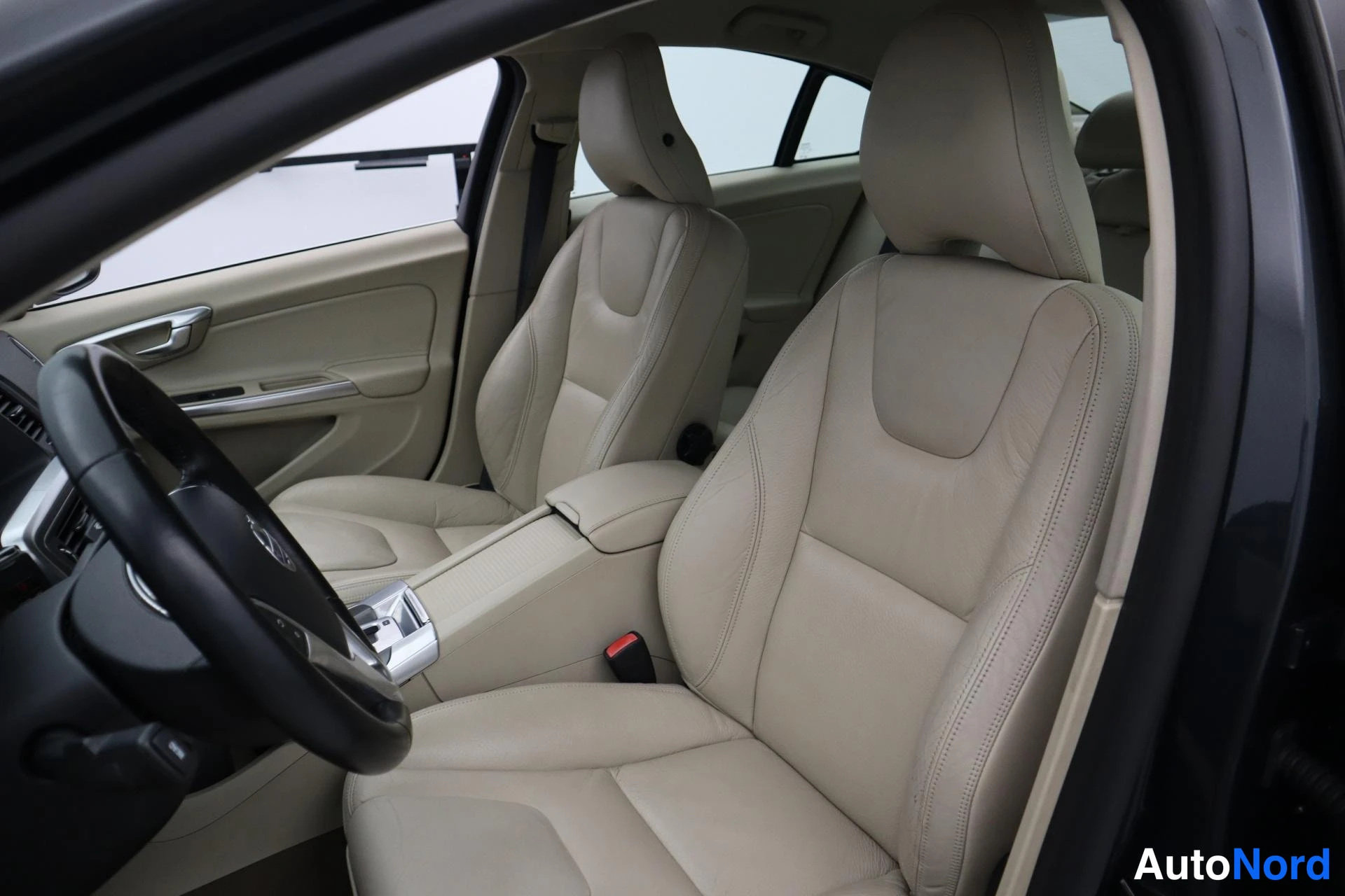 Harmaa Volvo S60 2011, kuva 11
