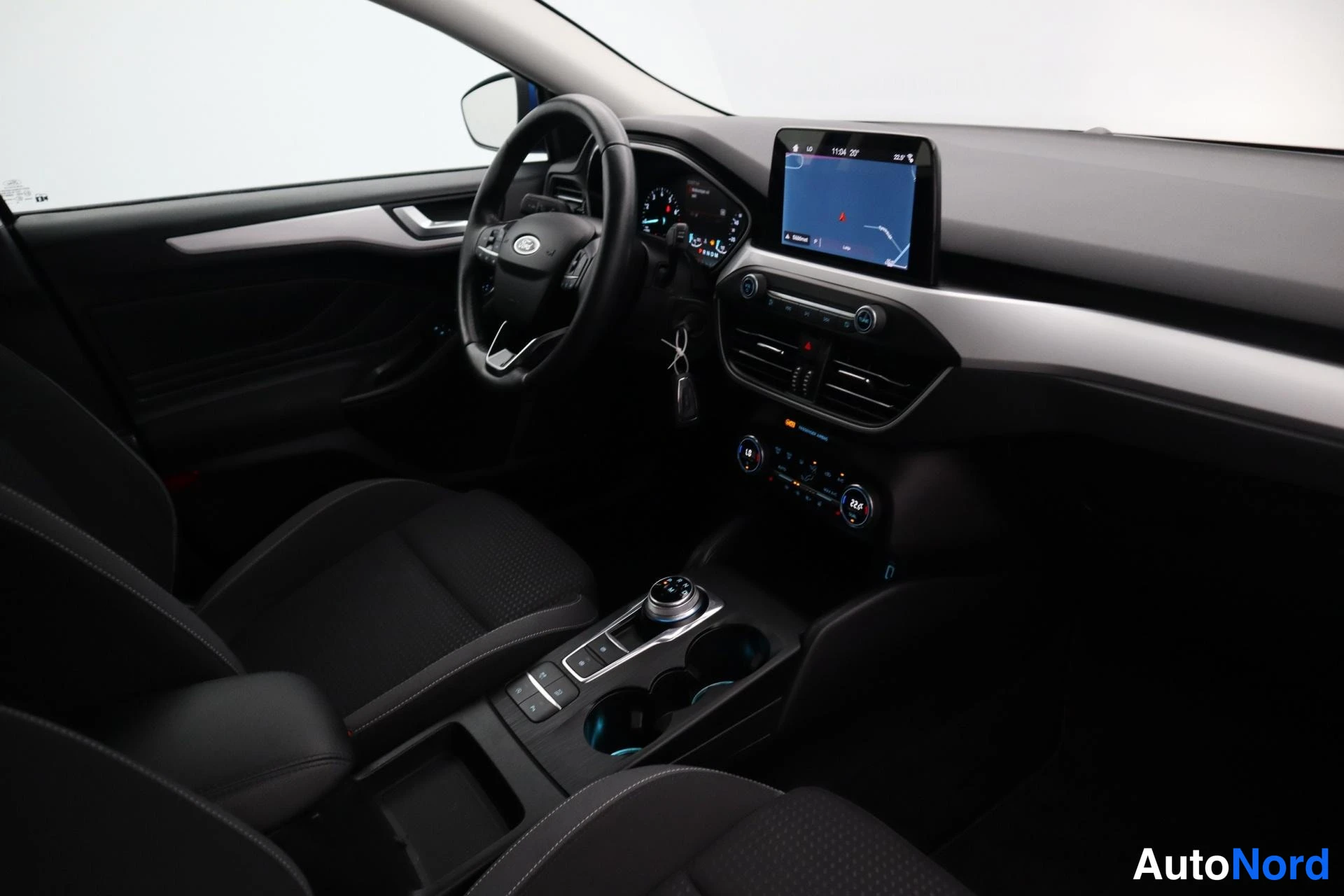 Sininen Ford Focus 2019, kuva 14