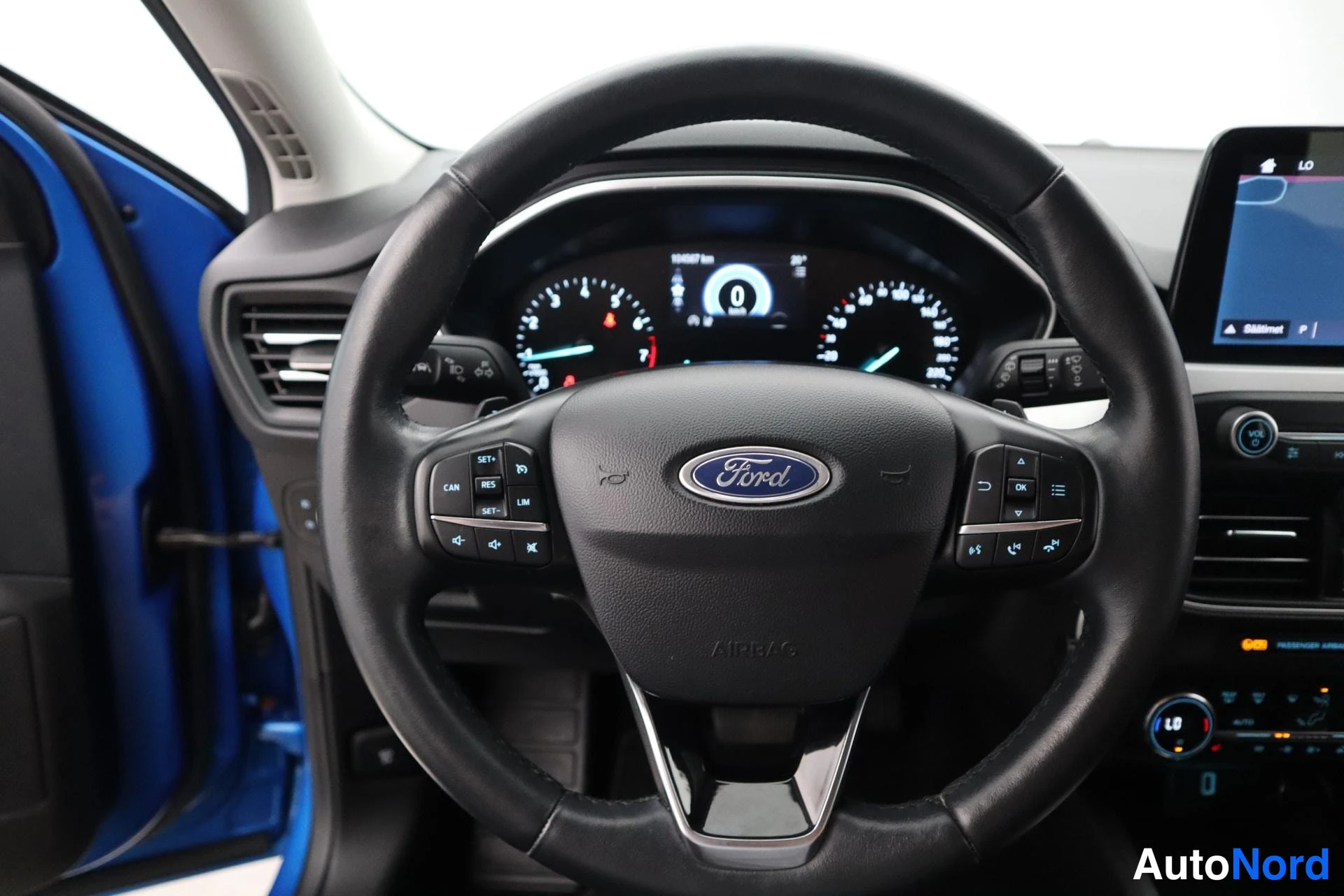 Sininen Ford Focus 2019, kuva 18