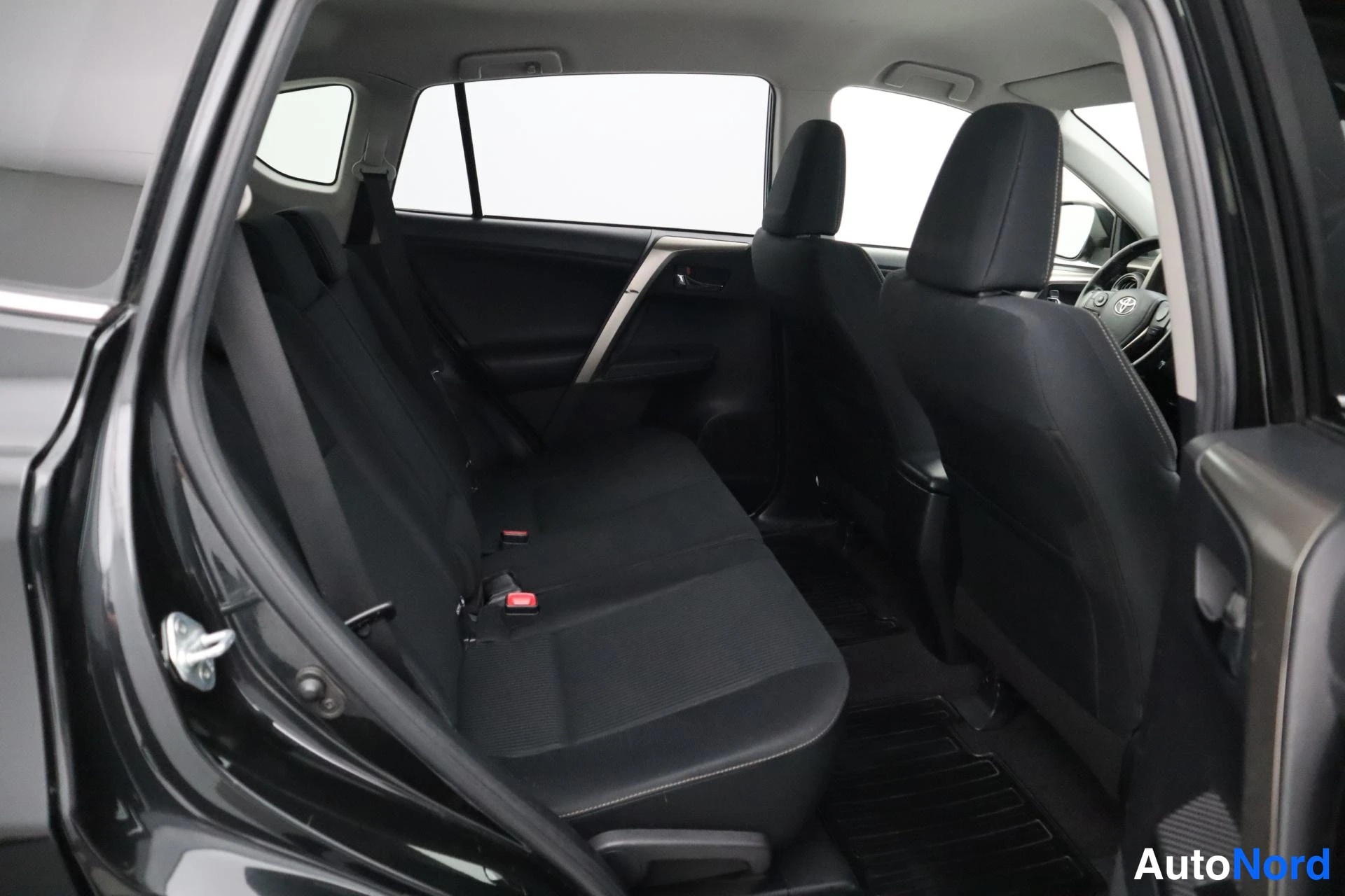 Musta Toyota RAV4 2013, kuva 18
