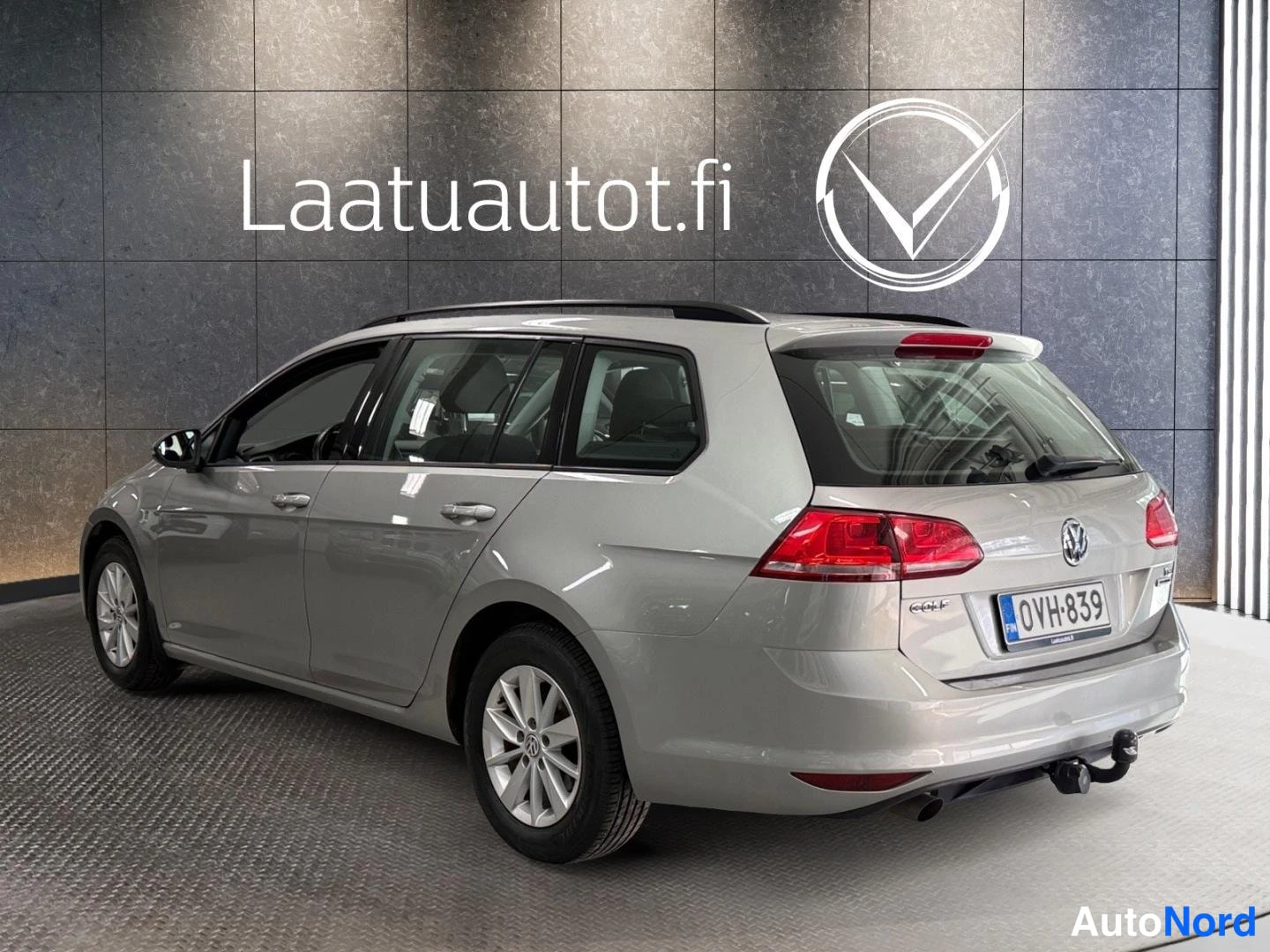 Harmaa Volkswagen Golf 2016, takaviisto, kuva 8