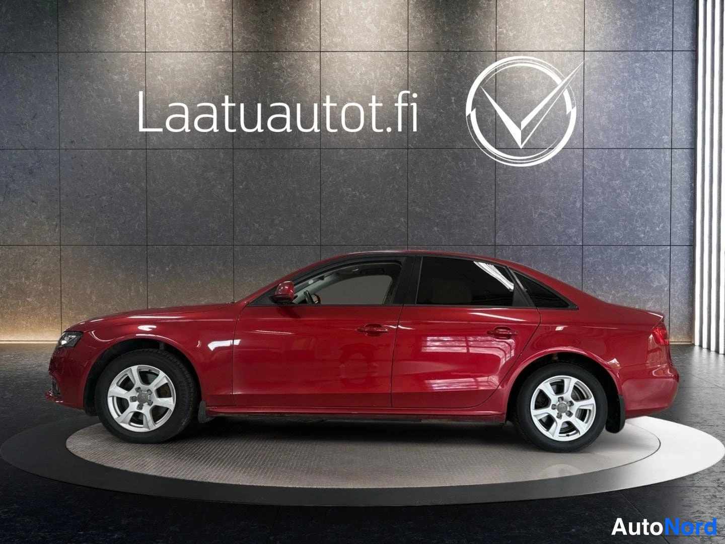 Punainen Audi A4 2008, kuva 20
