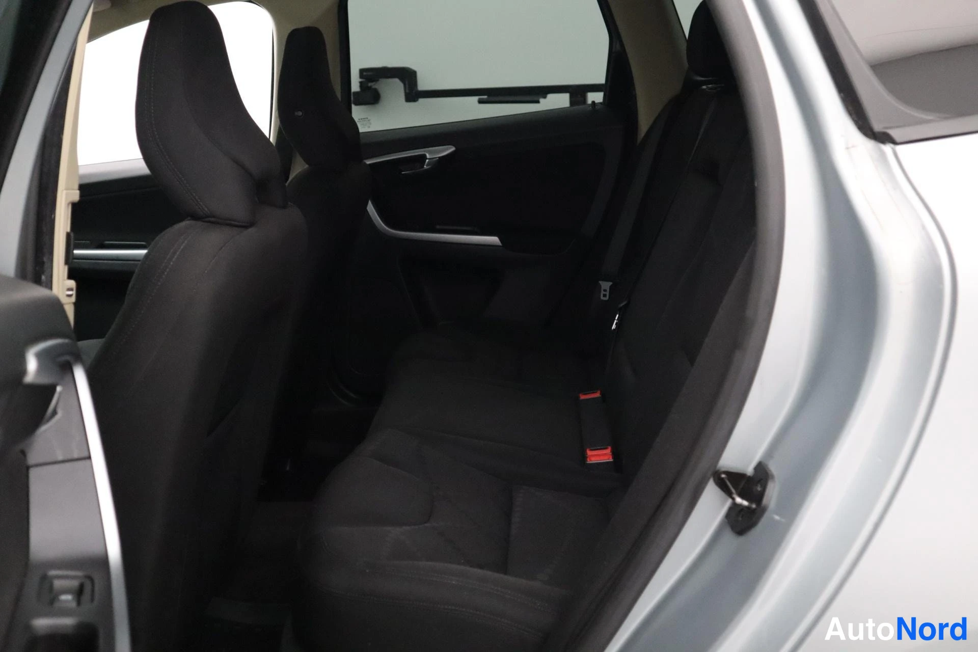 Harmaa Volvo XC60 2011, kuva 13