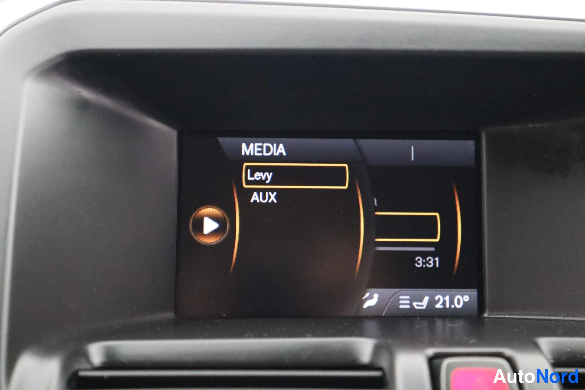 Harmaa Volvo XC60 2011, kuva 15