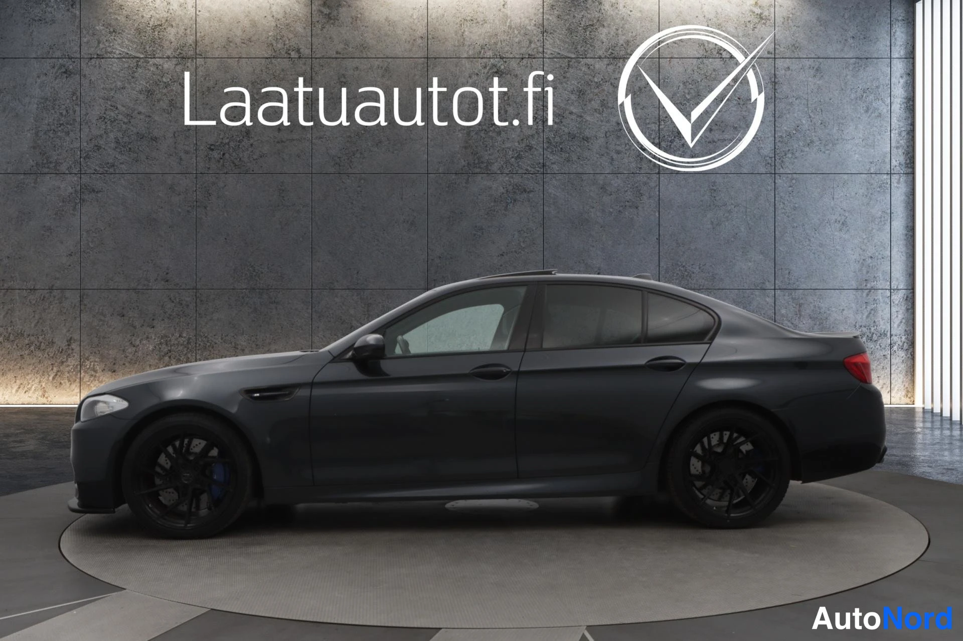 Harmaa BMW M5 2012, kuva 35