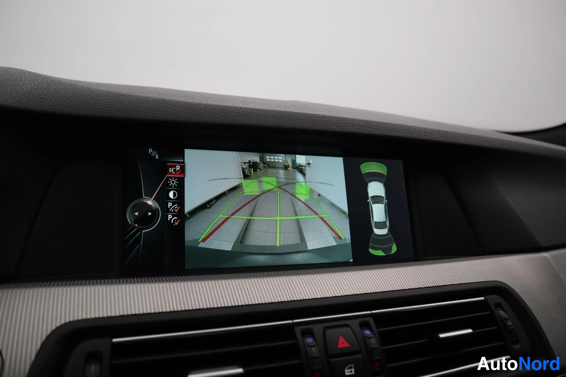 Harmaa BMW M5 2012, kuva 40