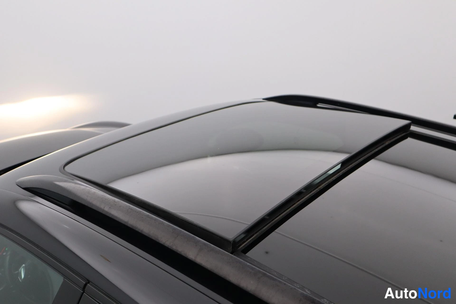 Musta Porsche Cayenne 2014, kuva 10