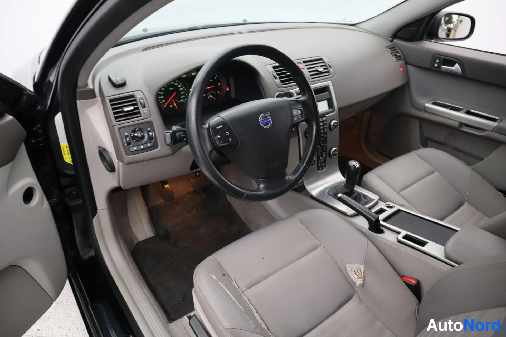 Musta Volvo S40 2008, kuva 14
