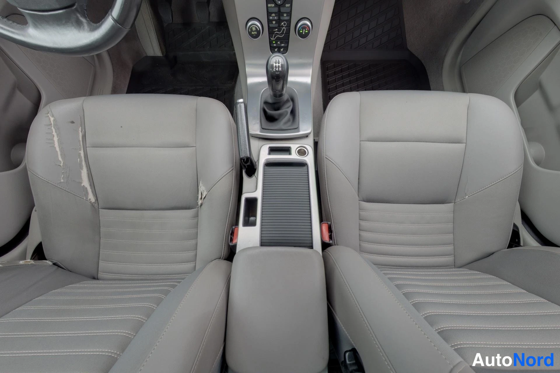 Musta Volvo S40 2008, kuva 15