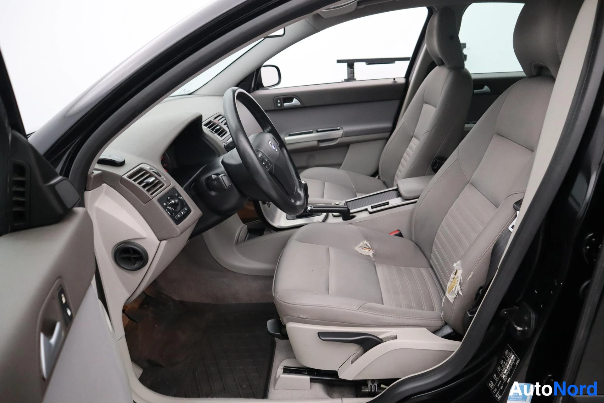 Musta Volvo S40 2008, kuva 16