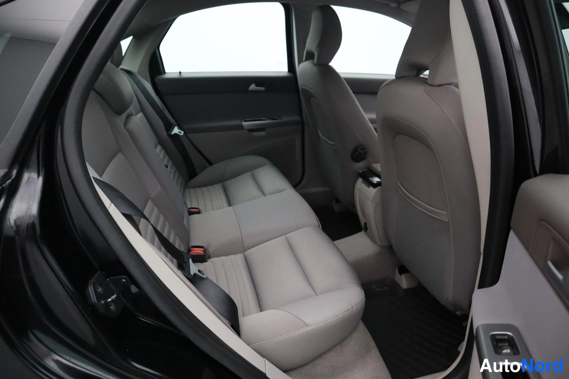 Musta Volvo S40 2008, kuva 19