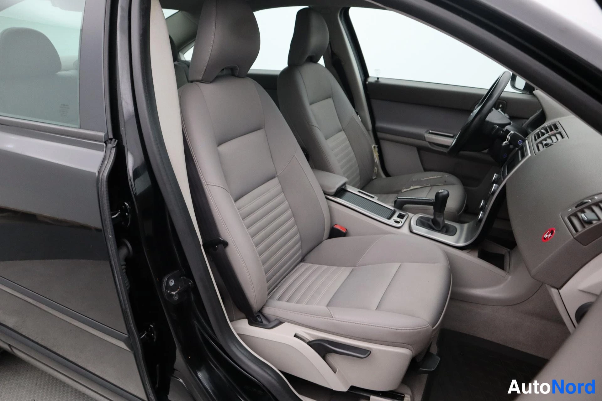 Musta Volvo S40 2008, kuva 20