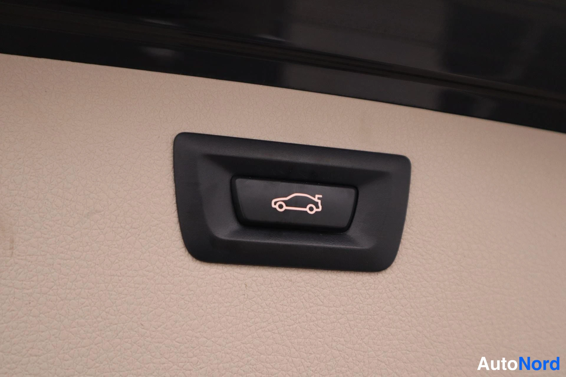 Musta BMW 330d 2012, kuva 10