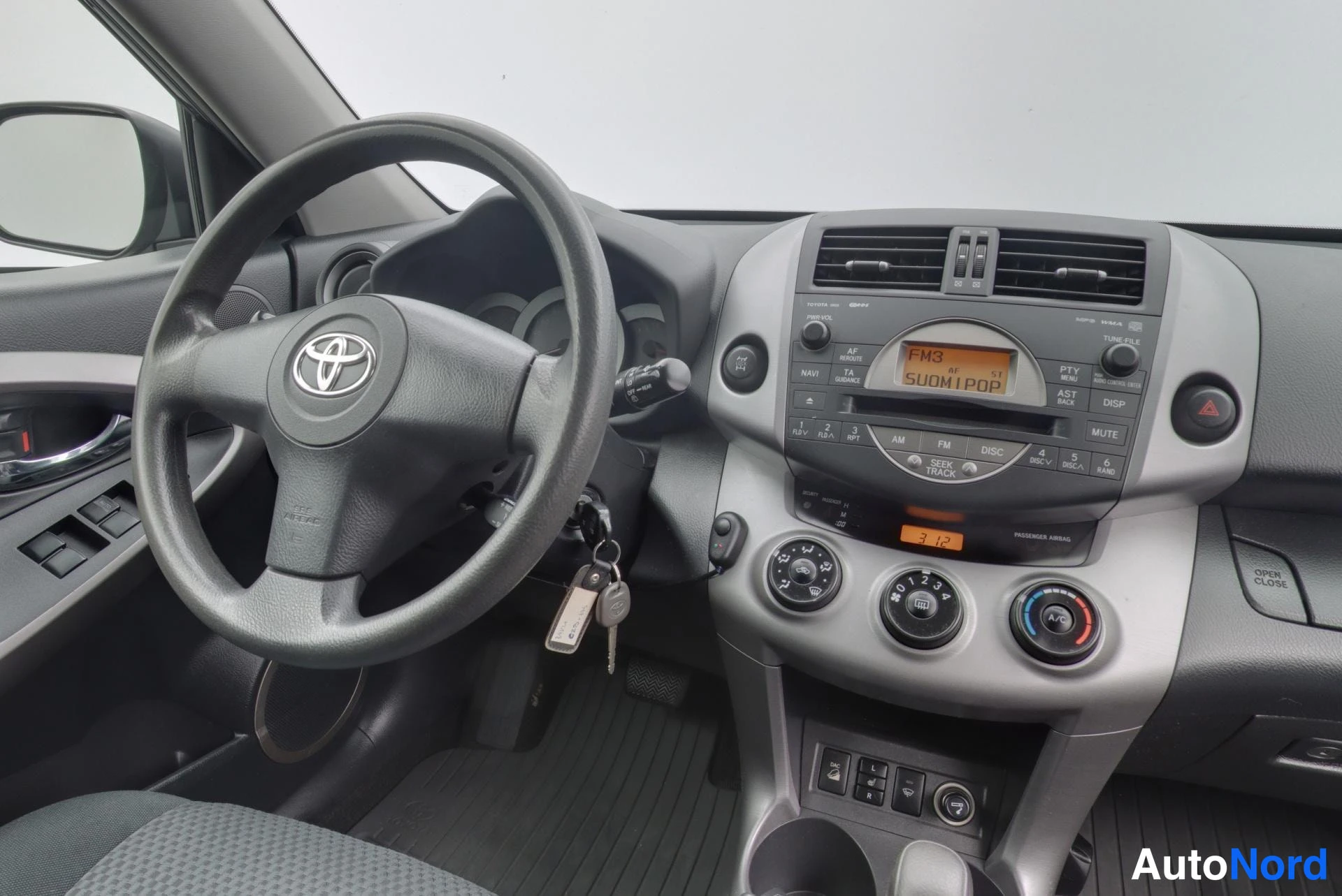 Sininen Toyota RAV4 2006, edestä, kuva 7