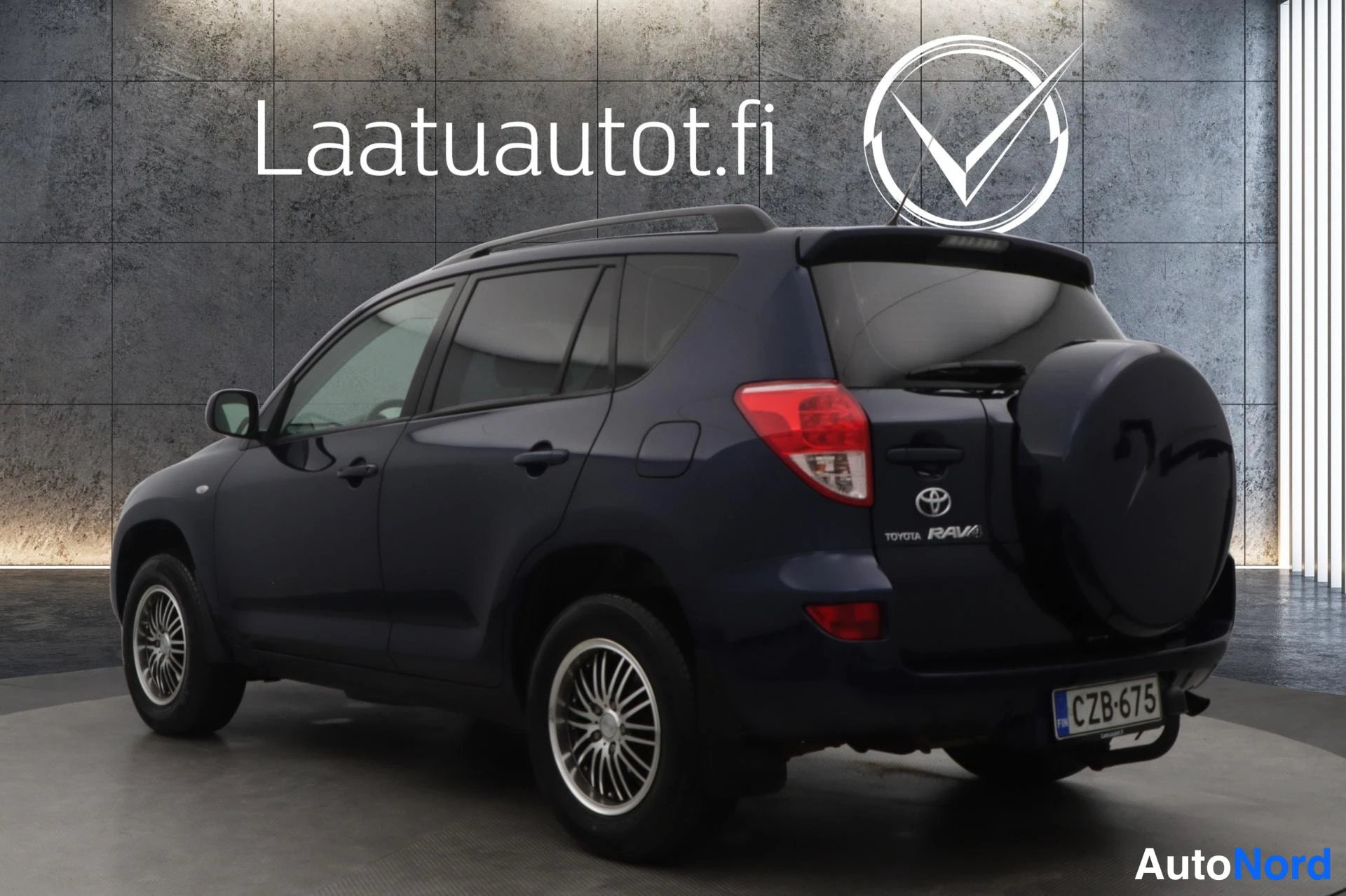 Sininen Toyota RAV4 2006, takaviisto, kuva 9
