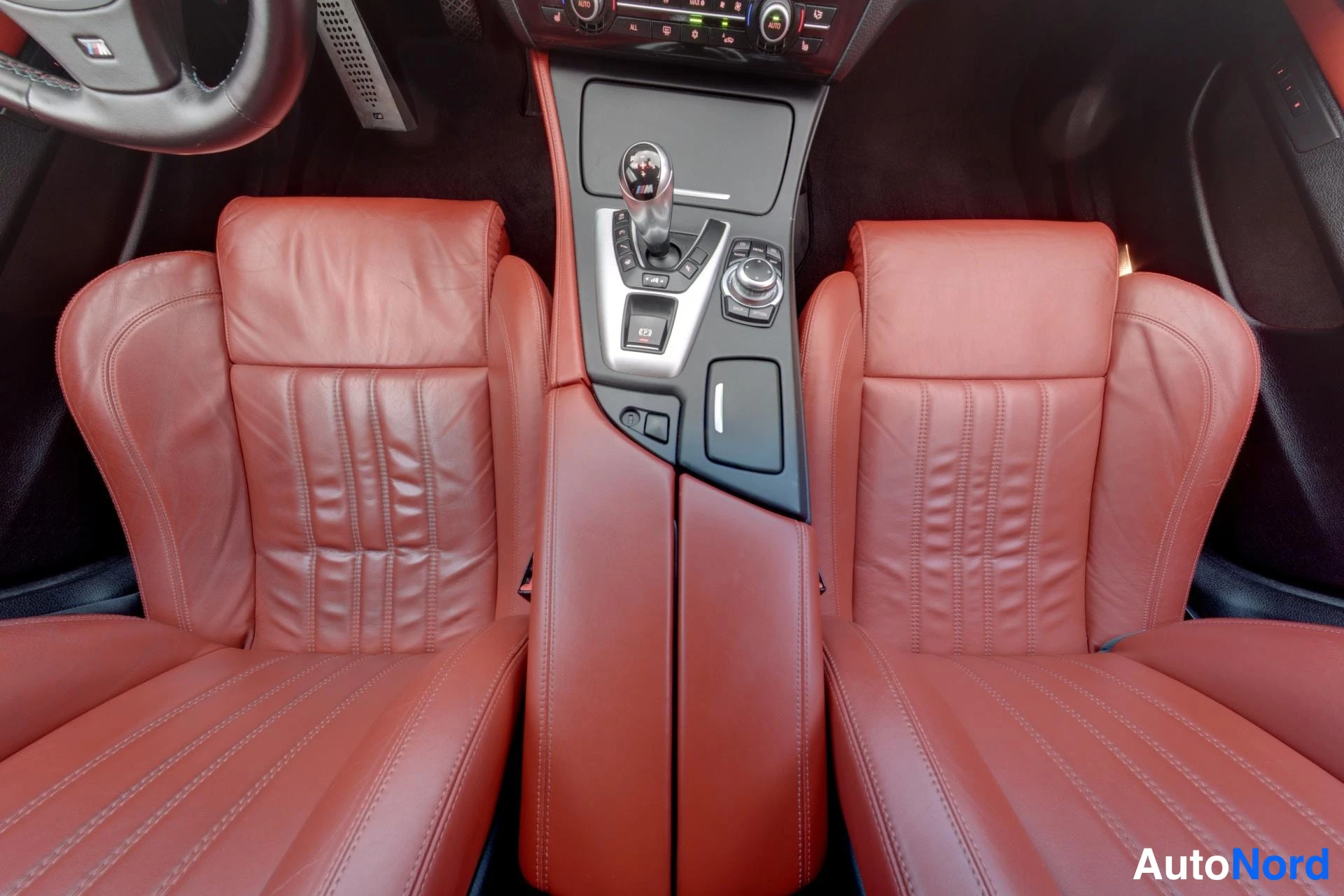 Valkoinen BMW M5 2013, kuva 18