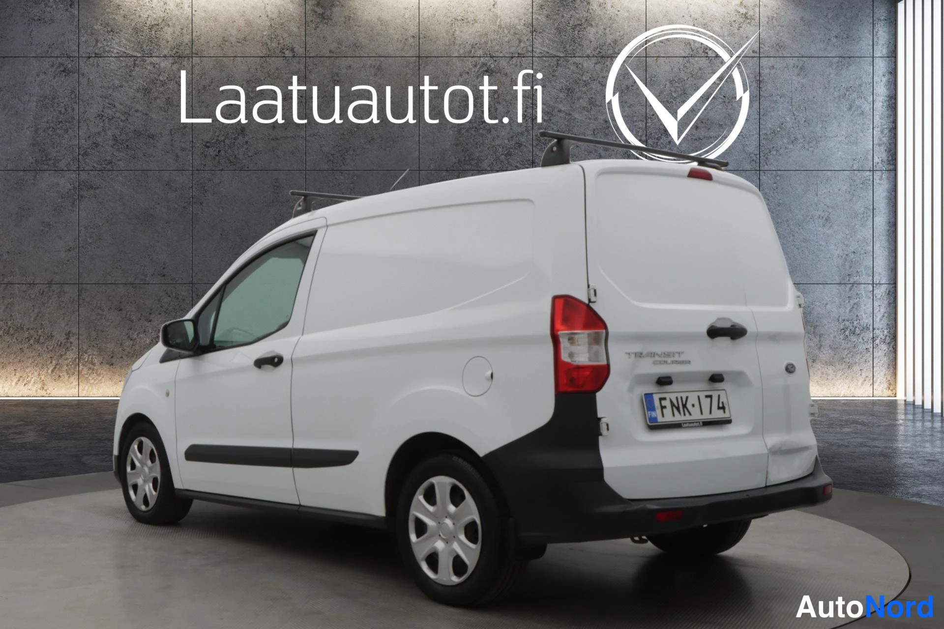 Valkoinen Ford Transit Courier 2019, takaviisto, kuva 5